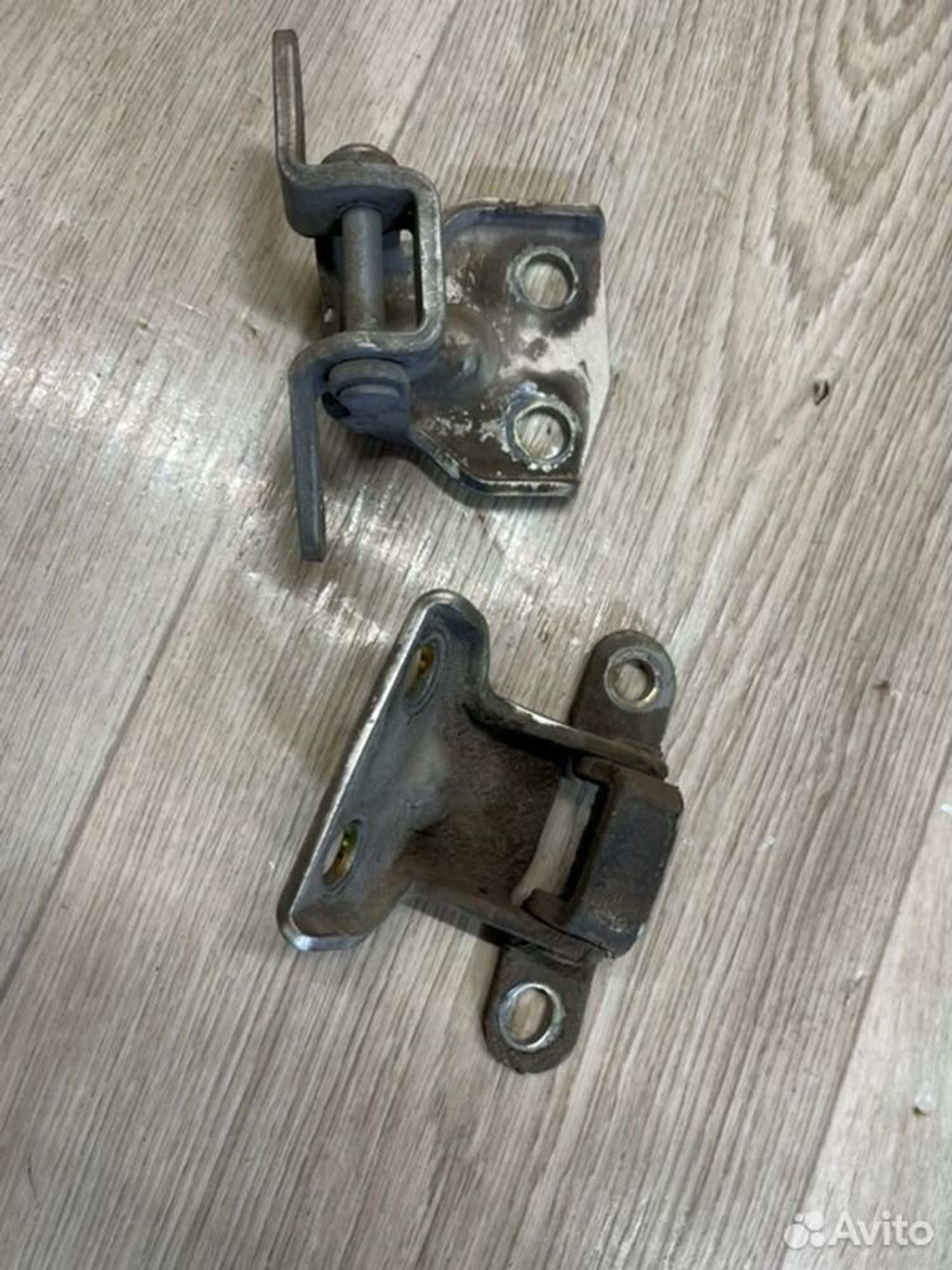 Петля двери задняя левая Kia Spectra SD S6D 2007, 1000 рублей, Семиозерка