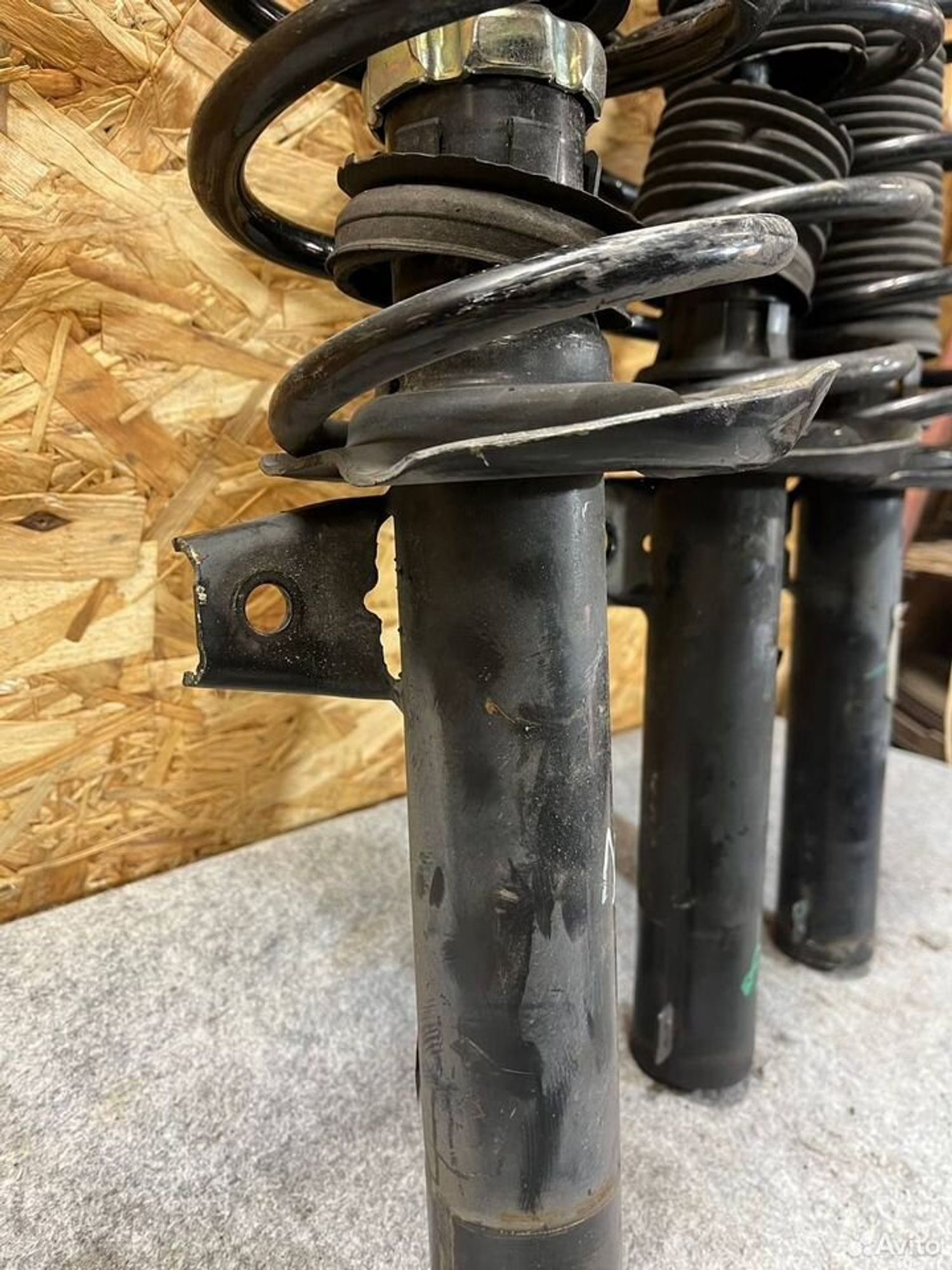 Стойка передняя левая Tiguan 09-17, 5000 рублей, Семиозерка