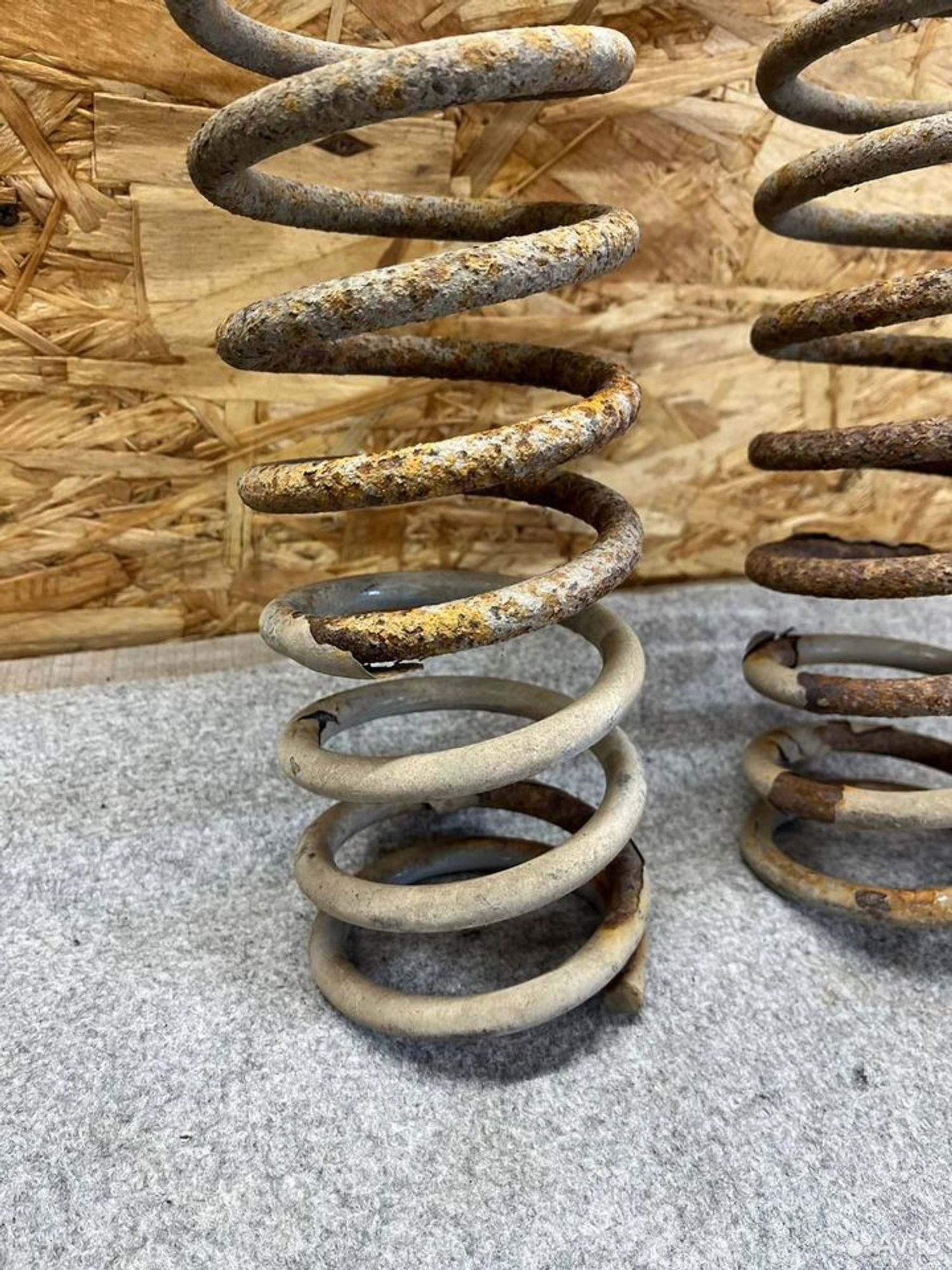 Пружина задняя ваз priora, 1000 рублей, Семиозерка