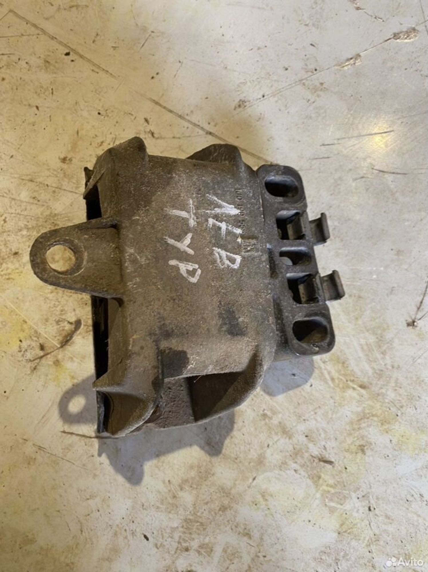 Подушка двигателя передняя левая skoda tour, 1000 рублей, Семиозерка