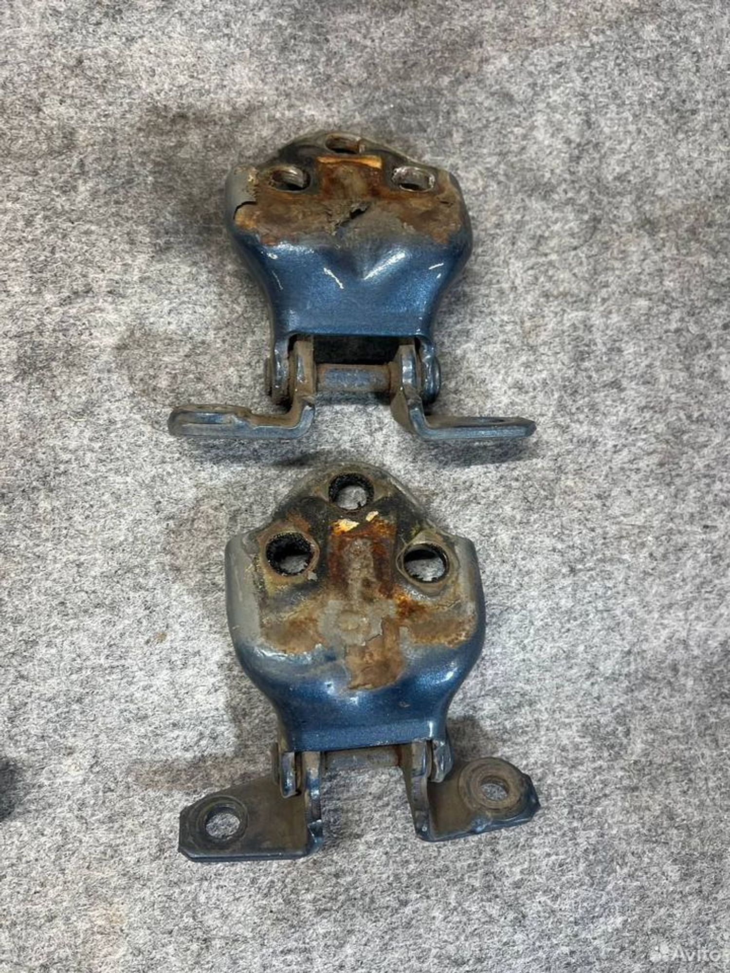 Петля двери mitsubishi pajero 1993, 1000 рублей, Семиозерка