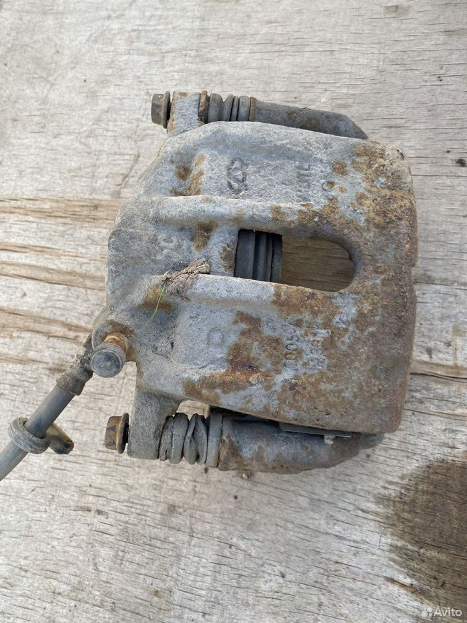 Суппорт тормозной правый chery bonus, 1000 рублей, Семиозерка