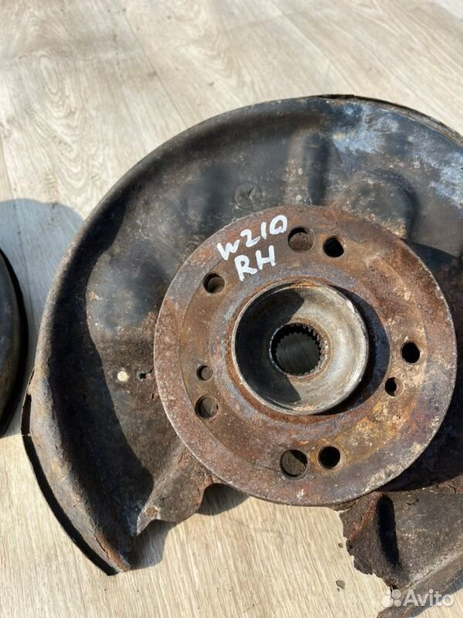 Кулак поворотный задний Mercedes E240 W210 M112911, 3000 рублей, Семиозерка