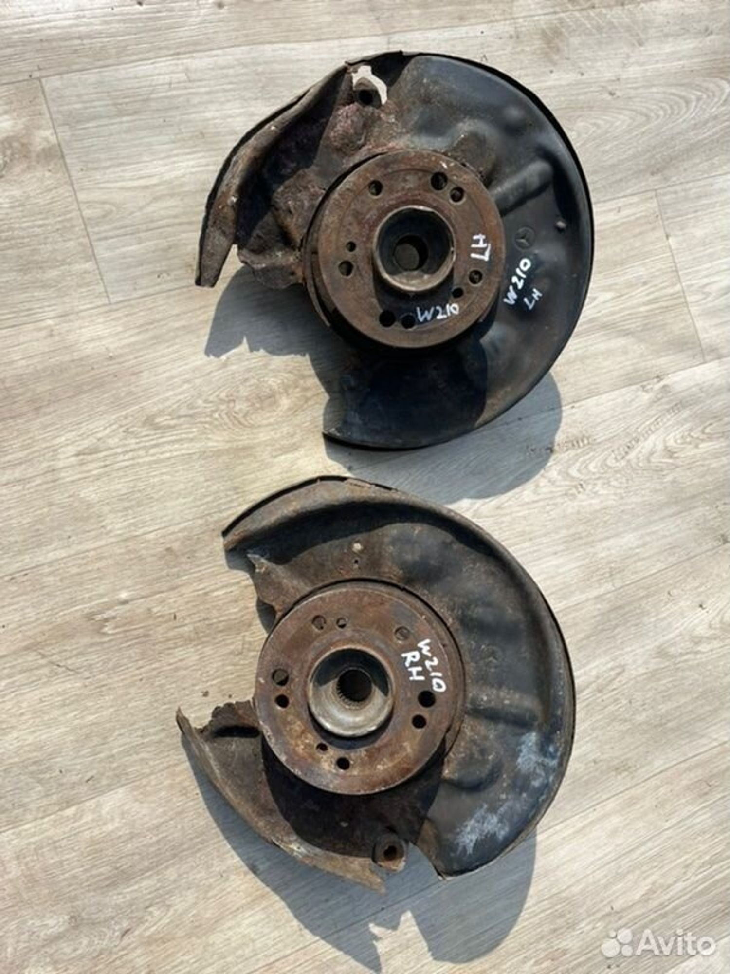 Кулак поворотный задний Mercedes E240 W210 M112911, 3000 рублей, Семиозерка