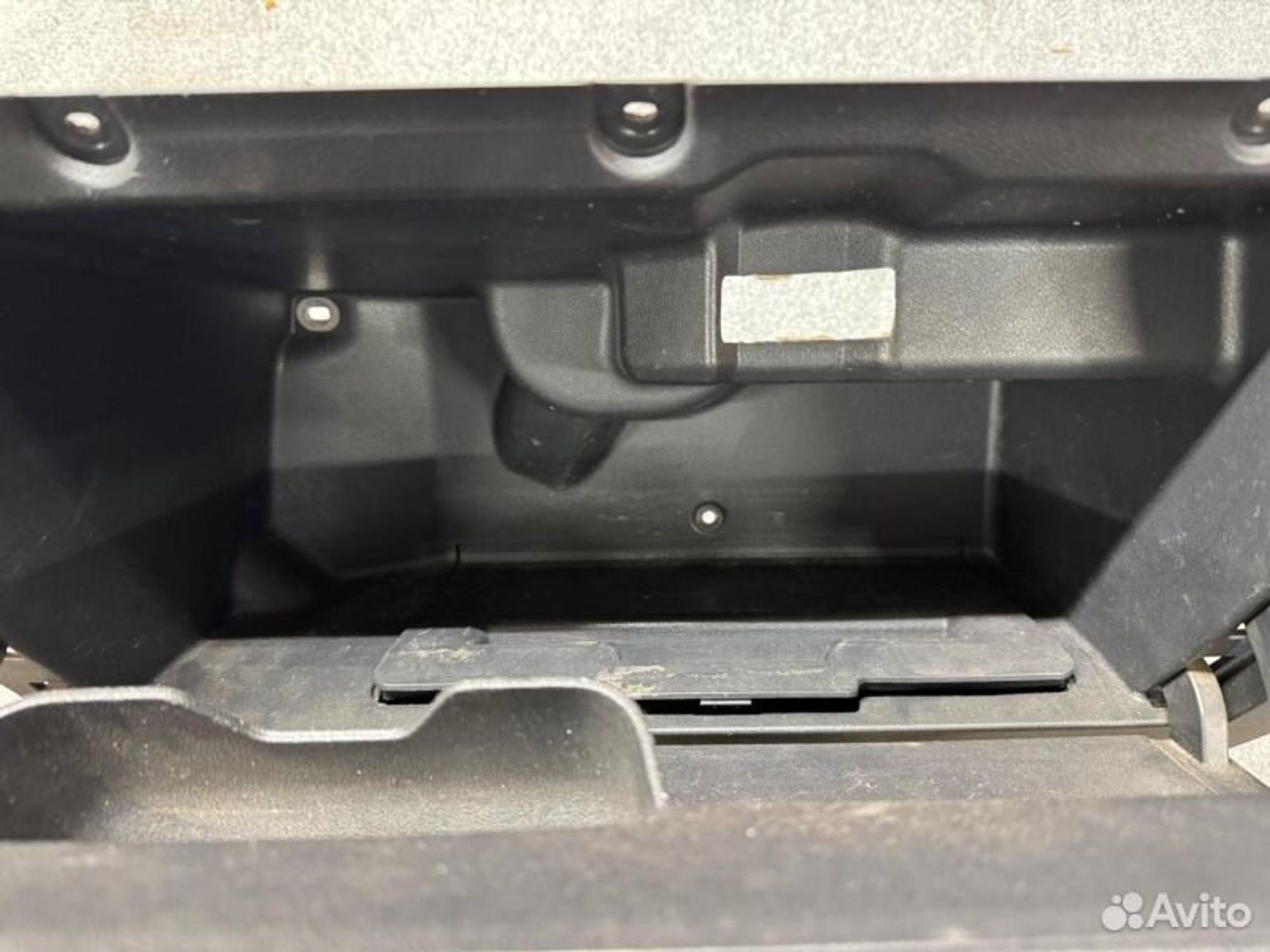 Бардачок Volkswagen Polo CFN 2012, 1400 рублей, Семиозерка