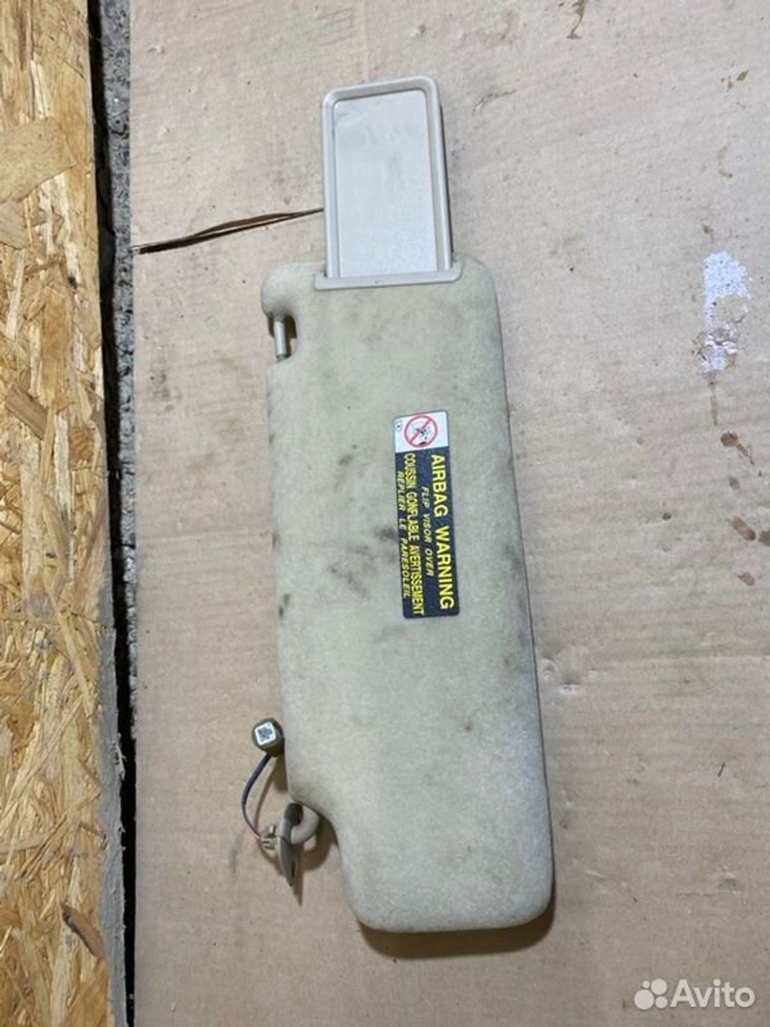 Козырек солнцезащитный правый Lexus Rx300 MCU10, 1200 рублей, Семиозерка