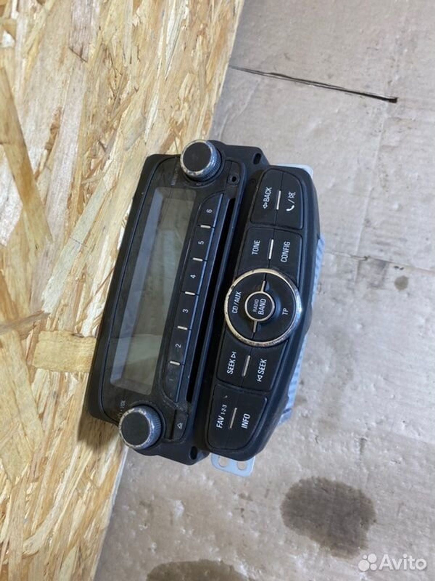 Магнитола Chevrolet Aveo T300 F16D4 2012, 1800 рублей, Семиозерка