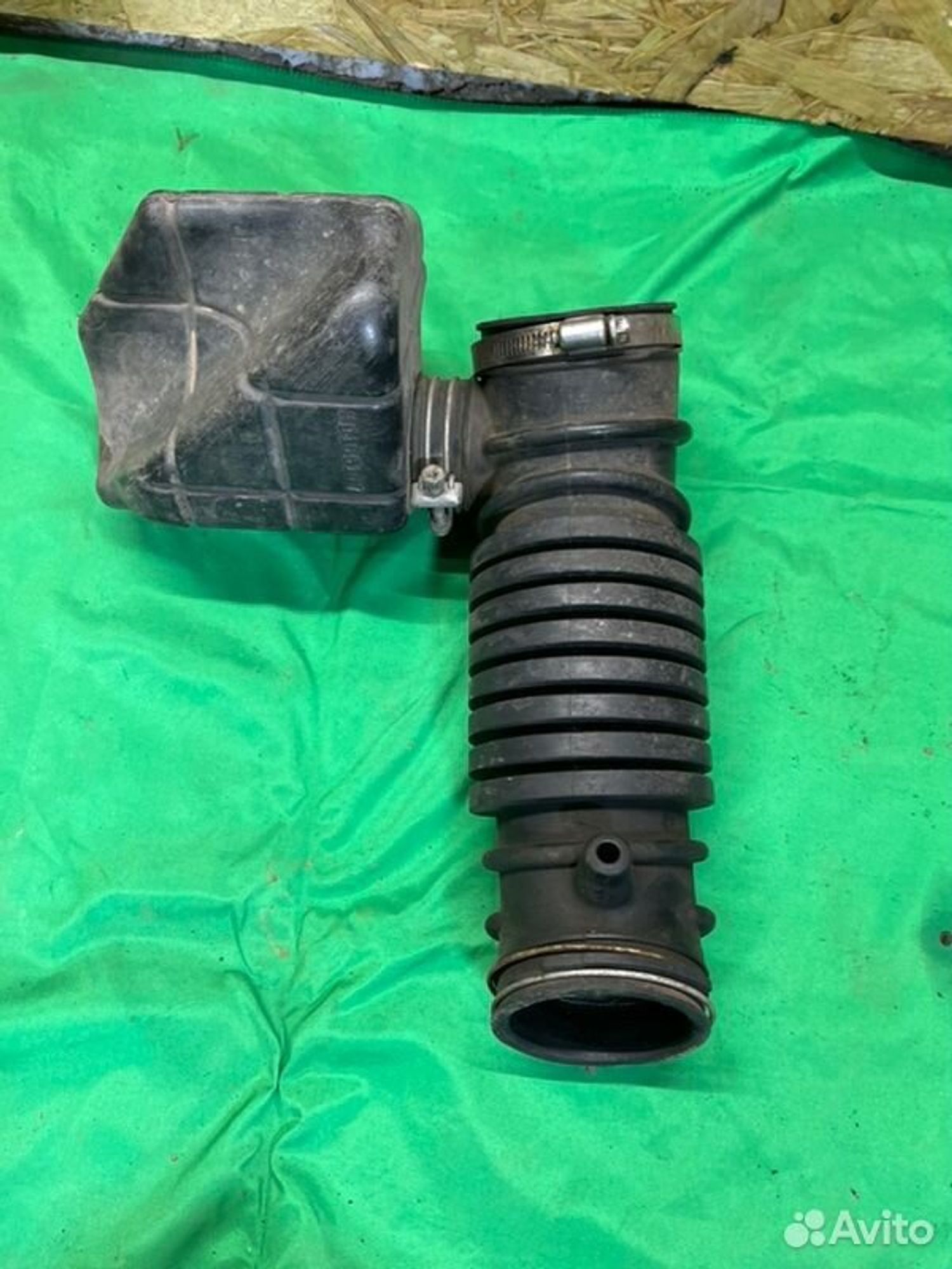 Патрубок впускной системы Mitsubishi Pajero 6G72, 1050 рублей, Семиозерка