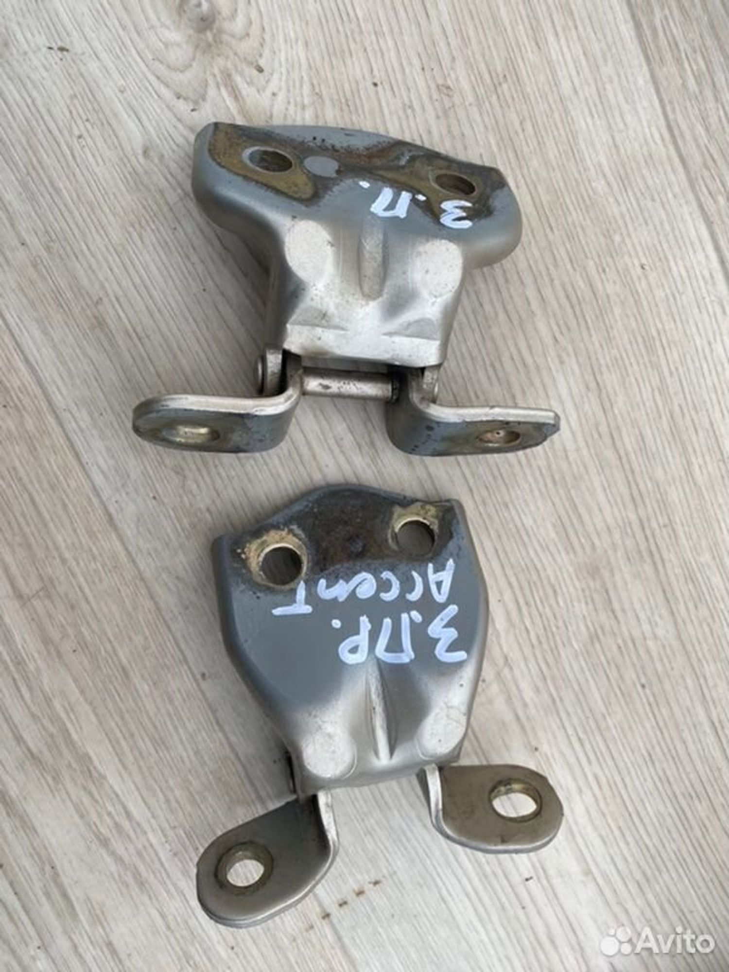 Петля двери задняя правая Hyundai Accent G4EB 2006, 1000 рублей, Семиозерка