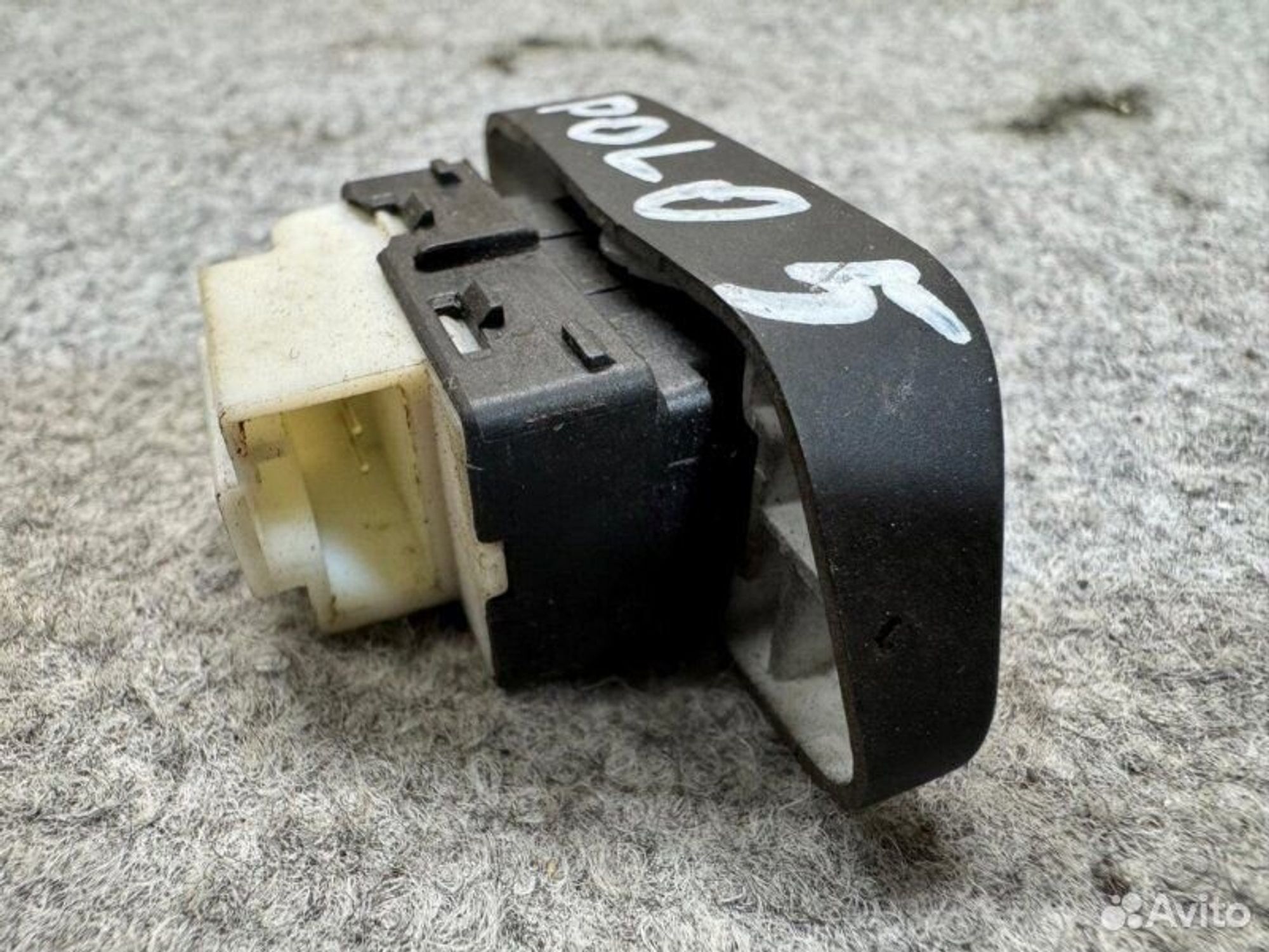 Кнопка центрального замка Volkswagen Polo CFN 2012, 900 рублей, Семиозерка