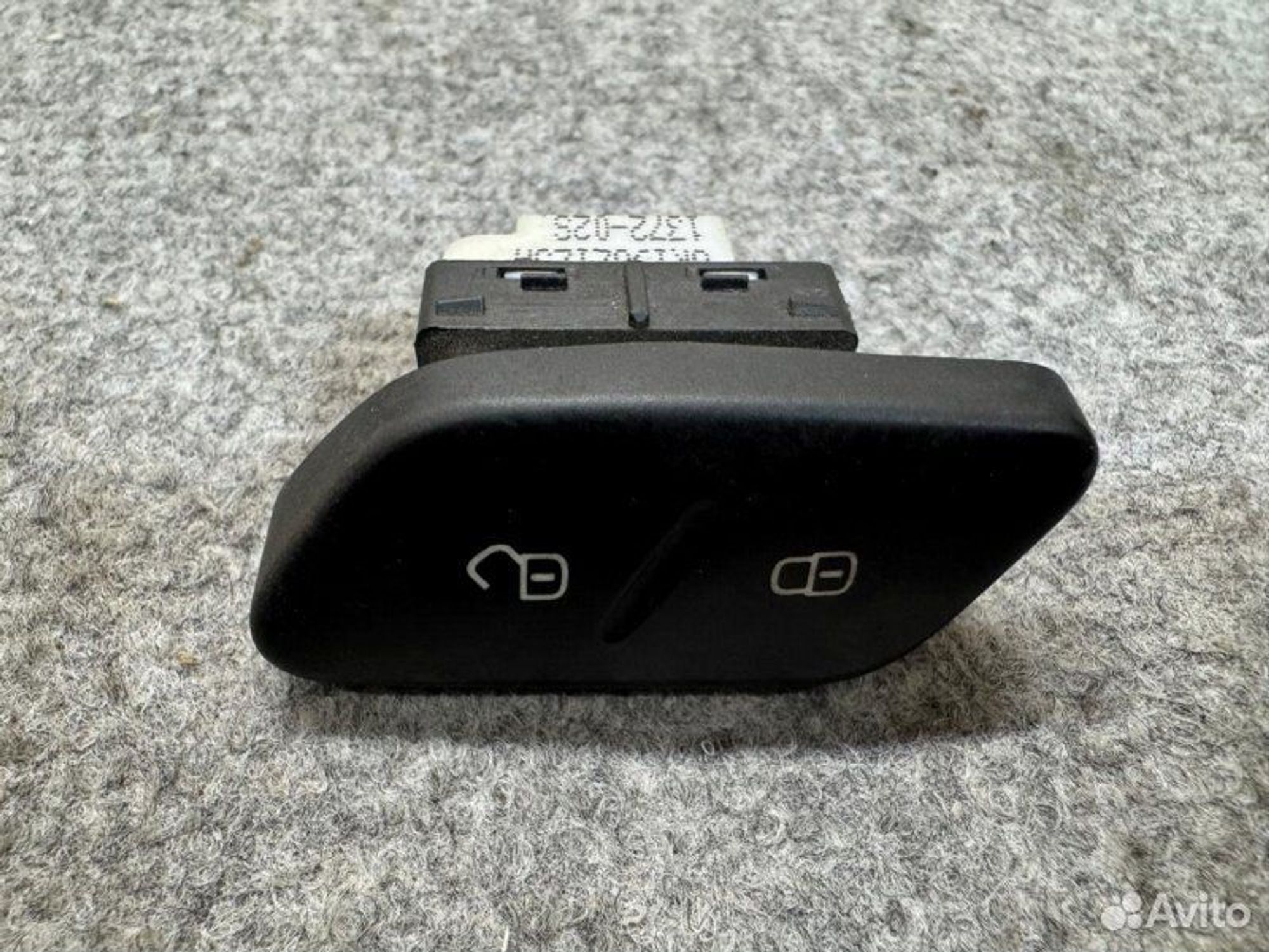 Кнопка центрального замка Volkswagen Polo CFN 2012, 900 рублей, Семиозерка