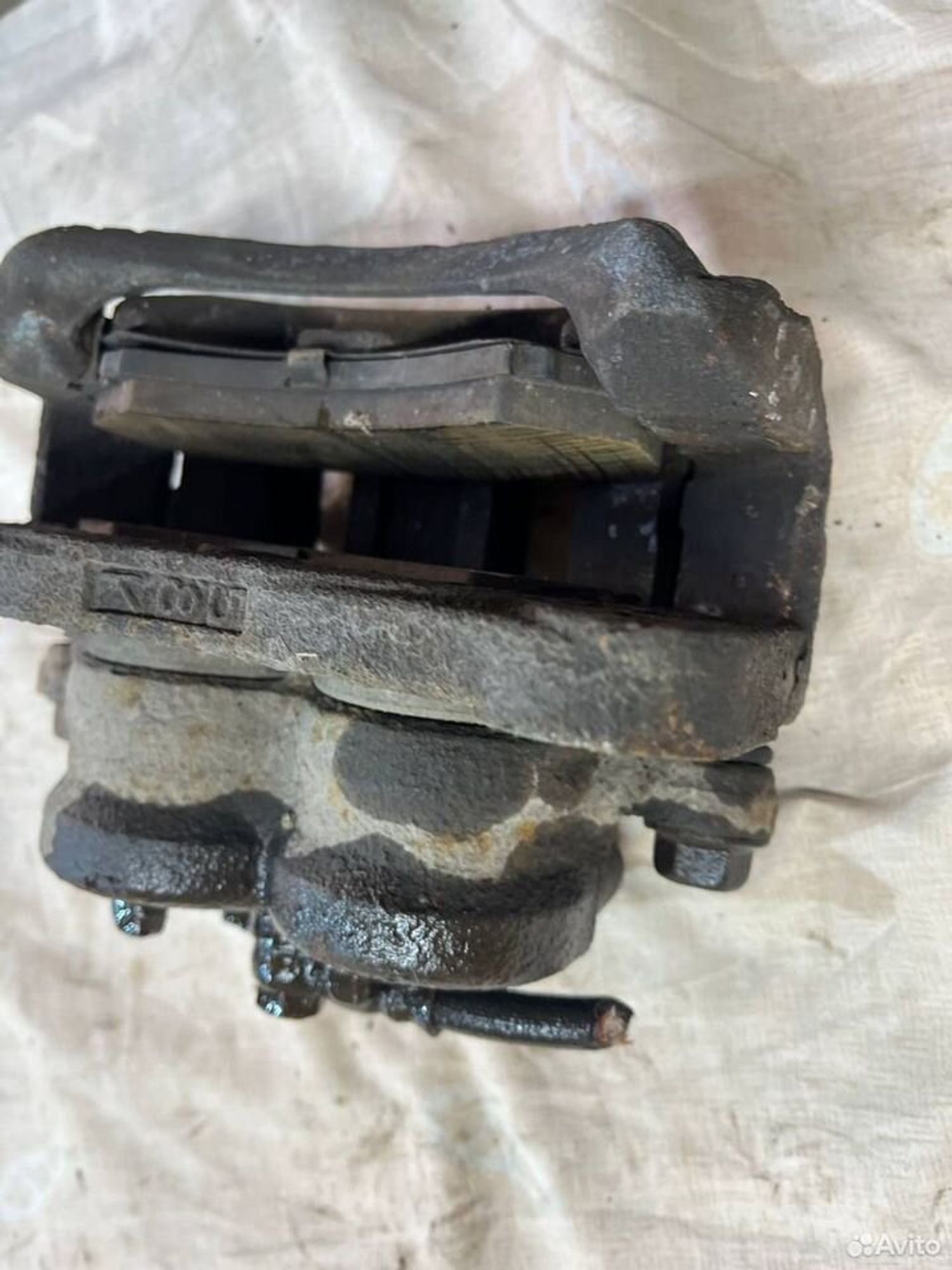 Суппорт передний правый Mitsubishi Pajero 3, 3500 рублей, Семиозерка