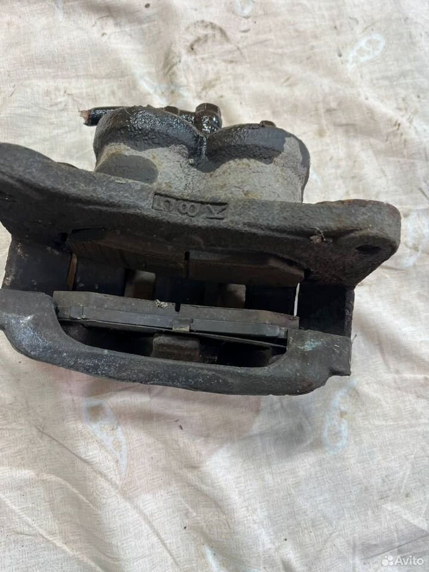 Суппорт передний правый Mitsubishi Pajero 3, 3500 рублей, Семиозерка