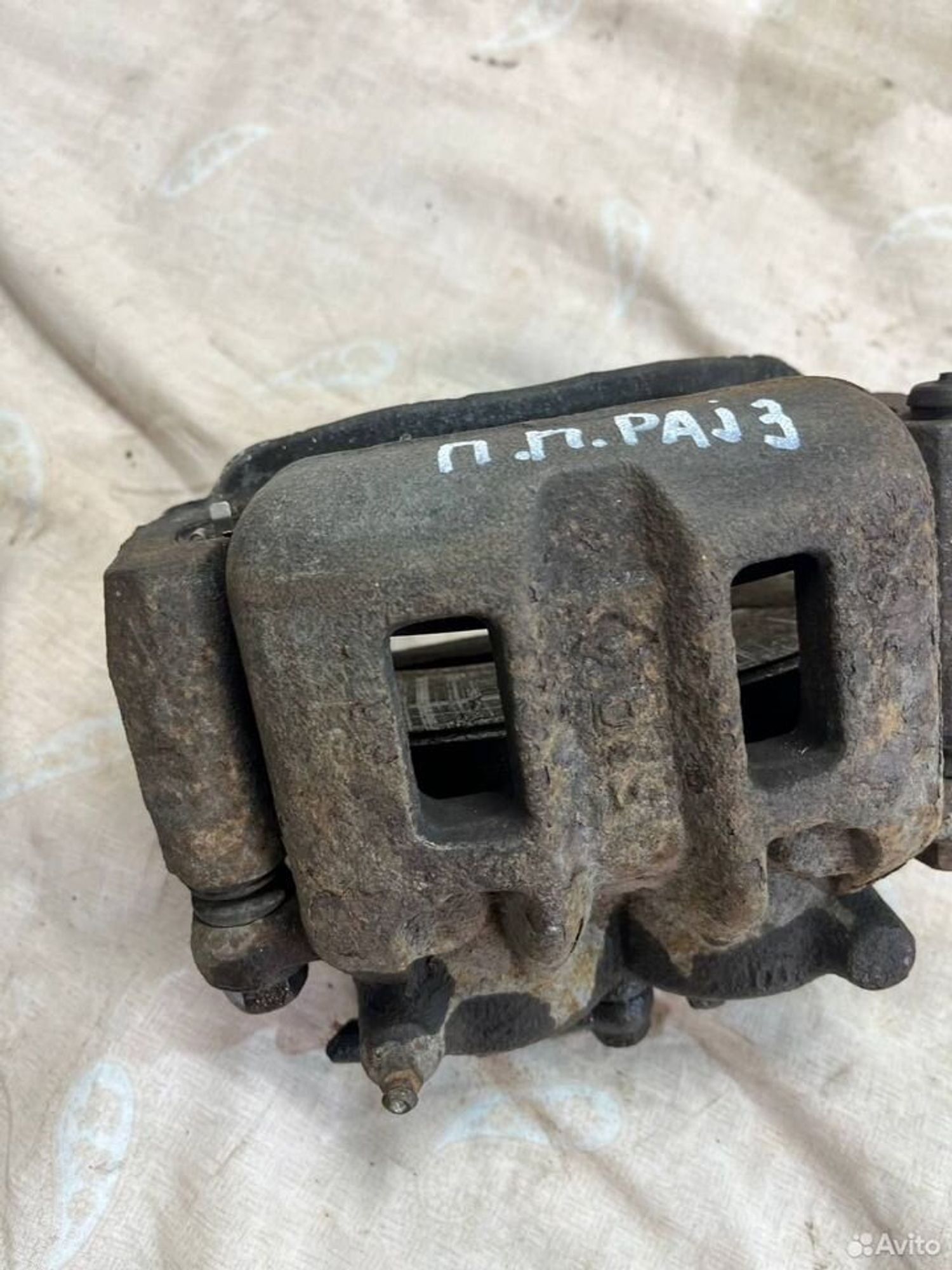 Суппорт передний правый Mitsubishi Pajero 3, 3500 рублей, Семиозерка