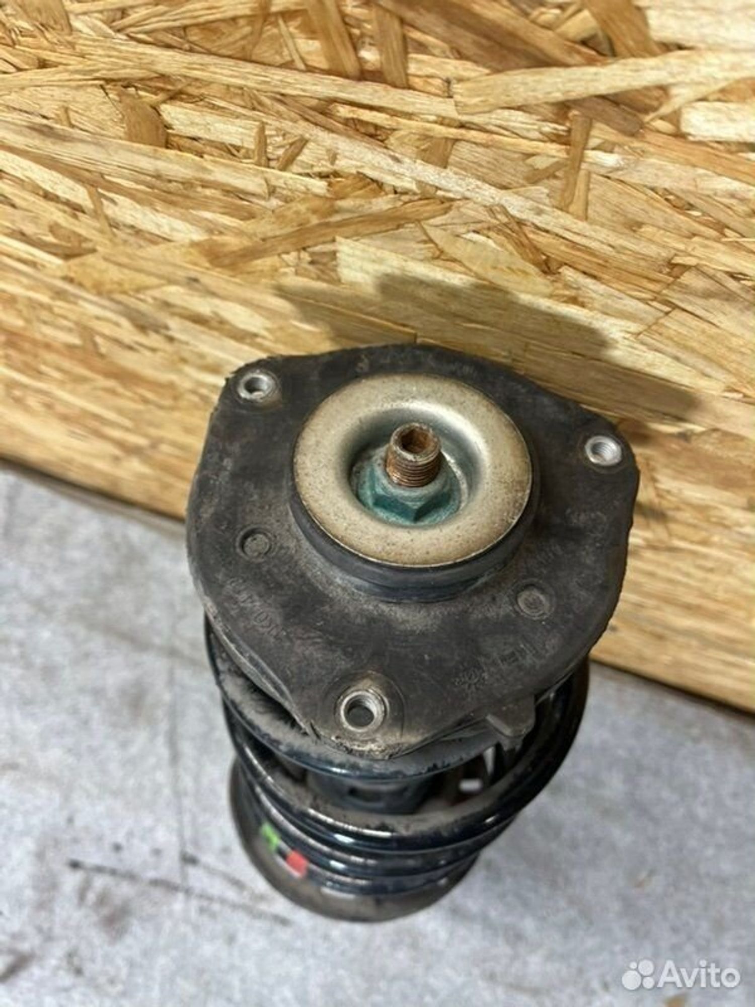 Стойка подвески передняя левая Volkswagen Tiguan, 6000 рублей, Семиозерка