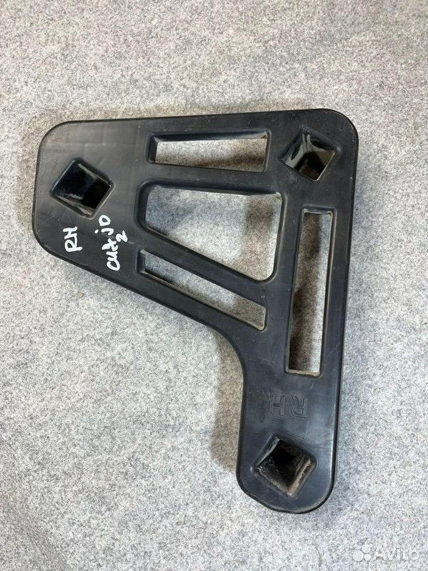 Кронштейн бампера задний правый Kia Ceed JD G4FG, 1500 рублей, Семиозерка