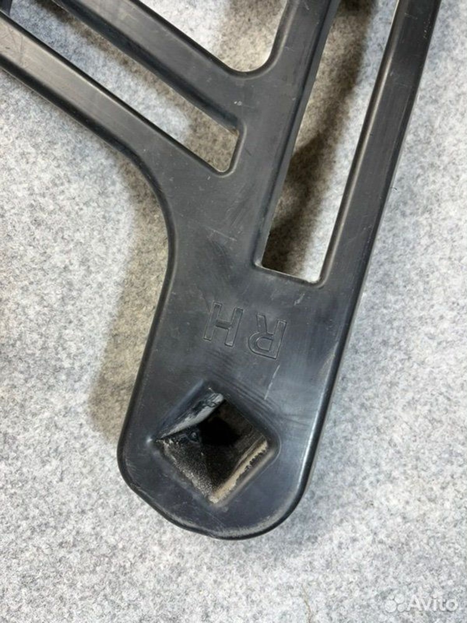 Кронштейн бампера задний правый Kia Ceed JD G4FG, 1500 рублей, Семиозерка