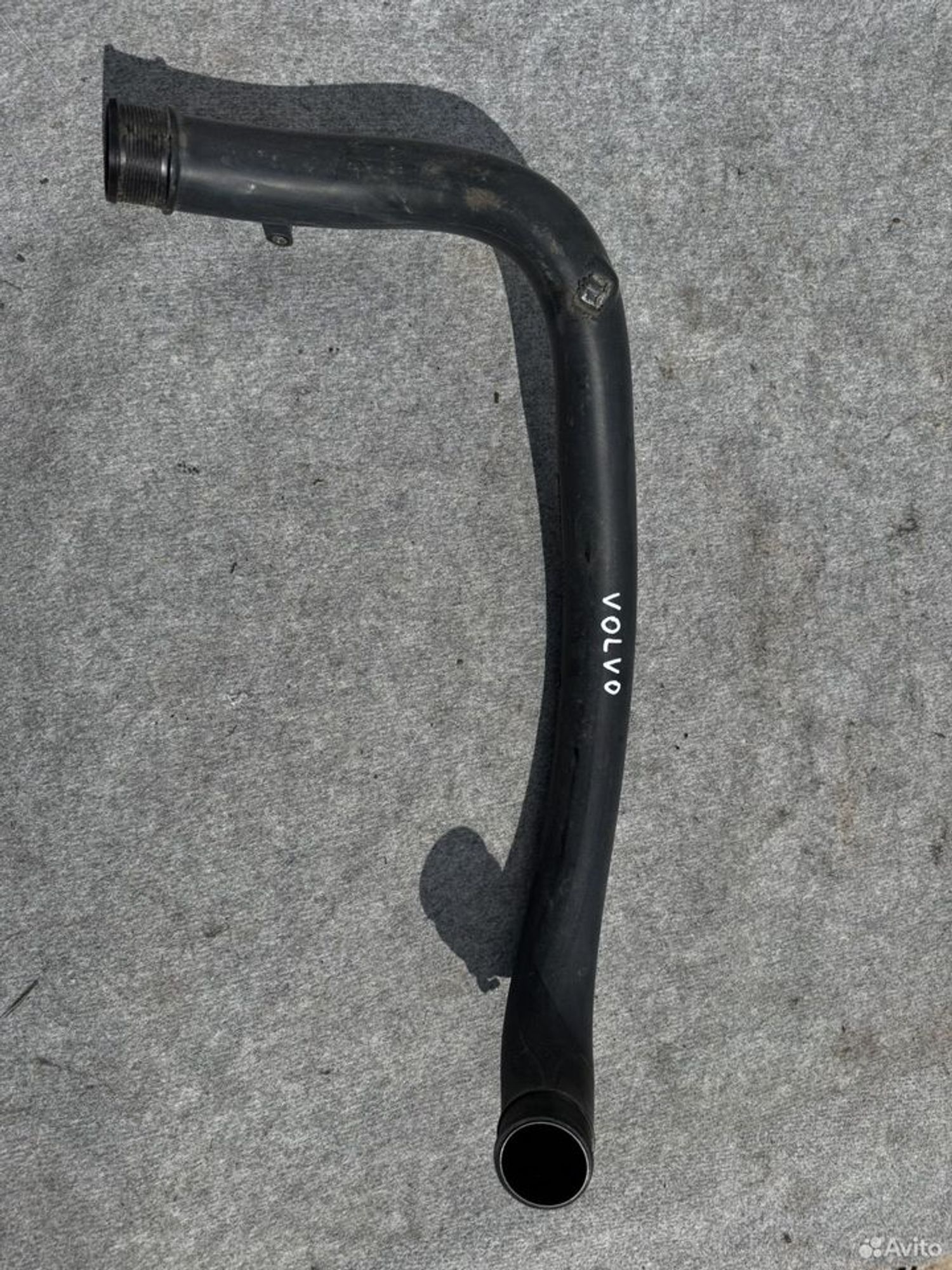 Патрубок интеркулера Volvo B5254T2, 1500 рублей, Семиозерка