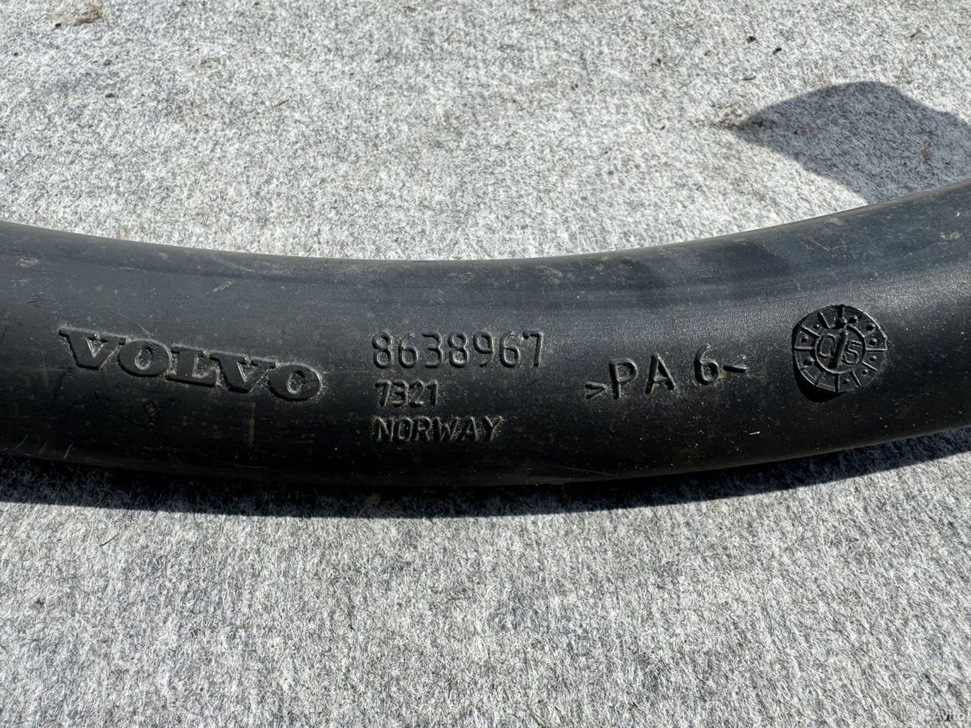 Патрубок интеркулера Volvo B5254T2, 1500 рублей, Семиозерка