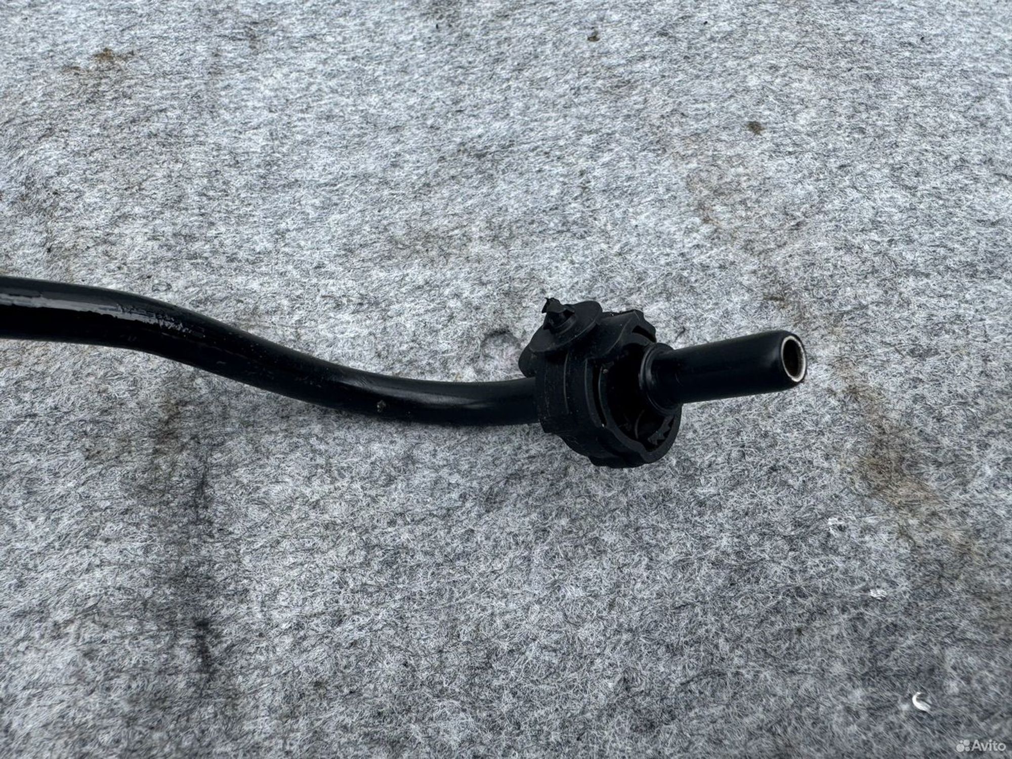 Трубка вакуумная Audi S4 B6 B7, 1800 рублей, Семиозерка