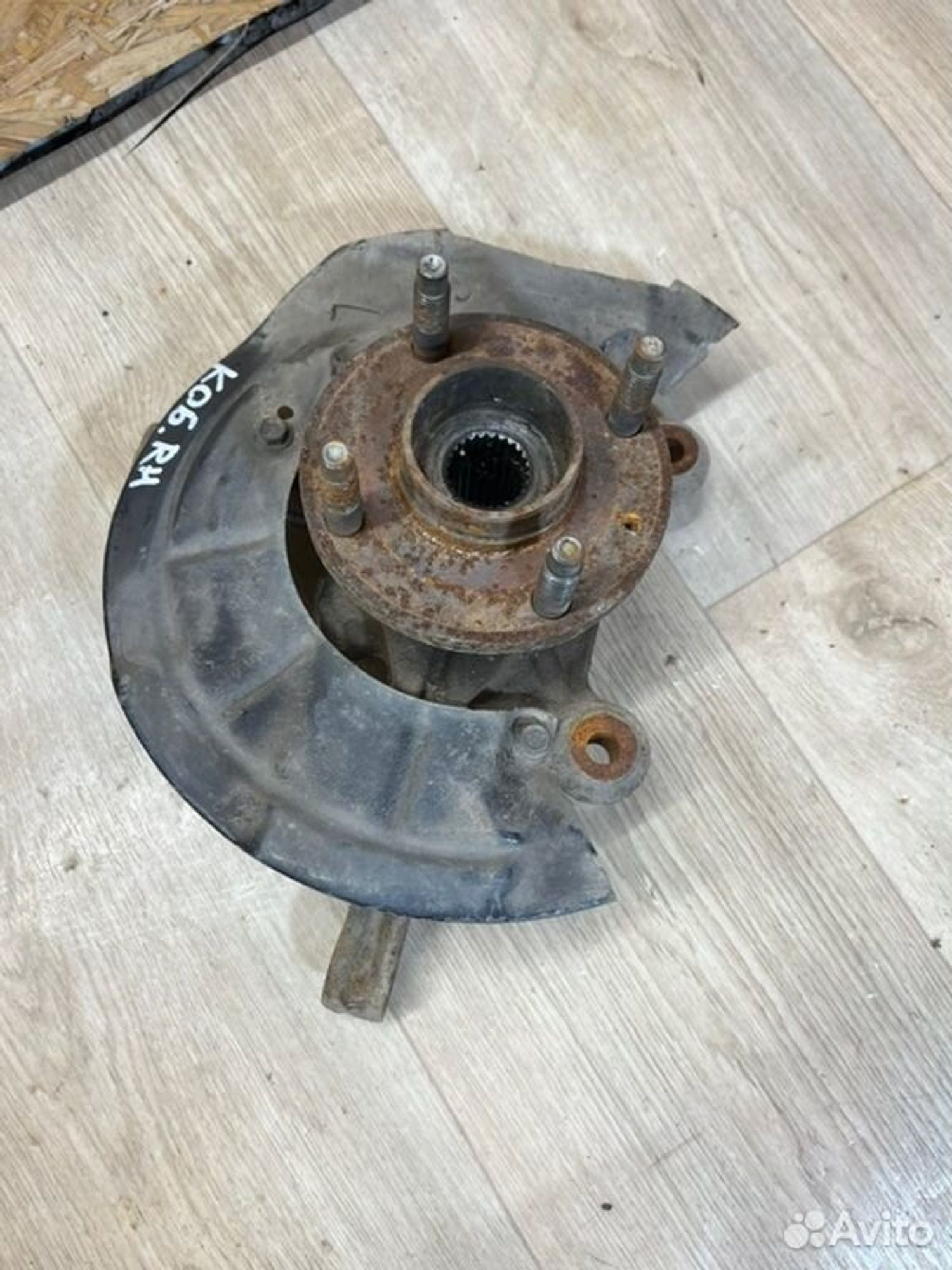 Кулак поворотный правый Chevrolet Cobalt B15D2, 3100 рублей, Семиозерка