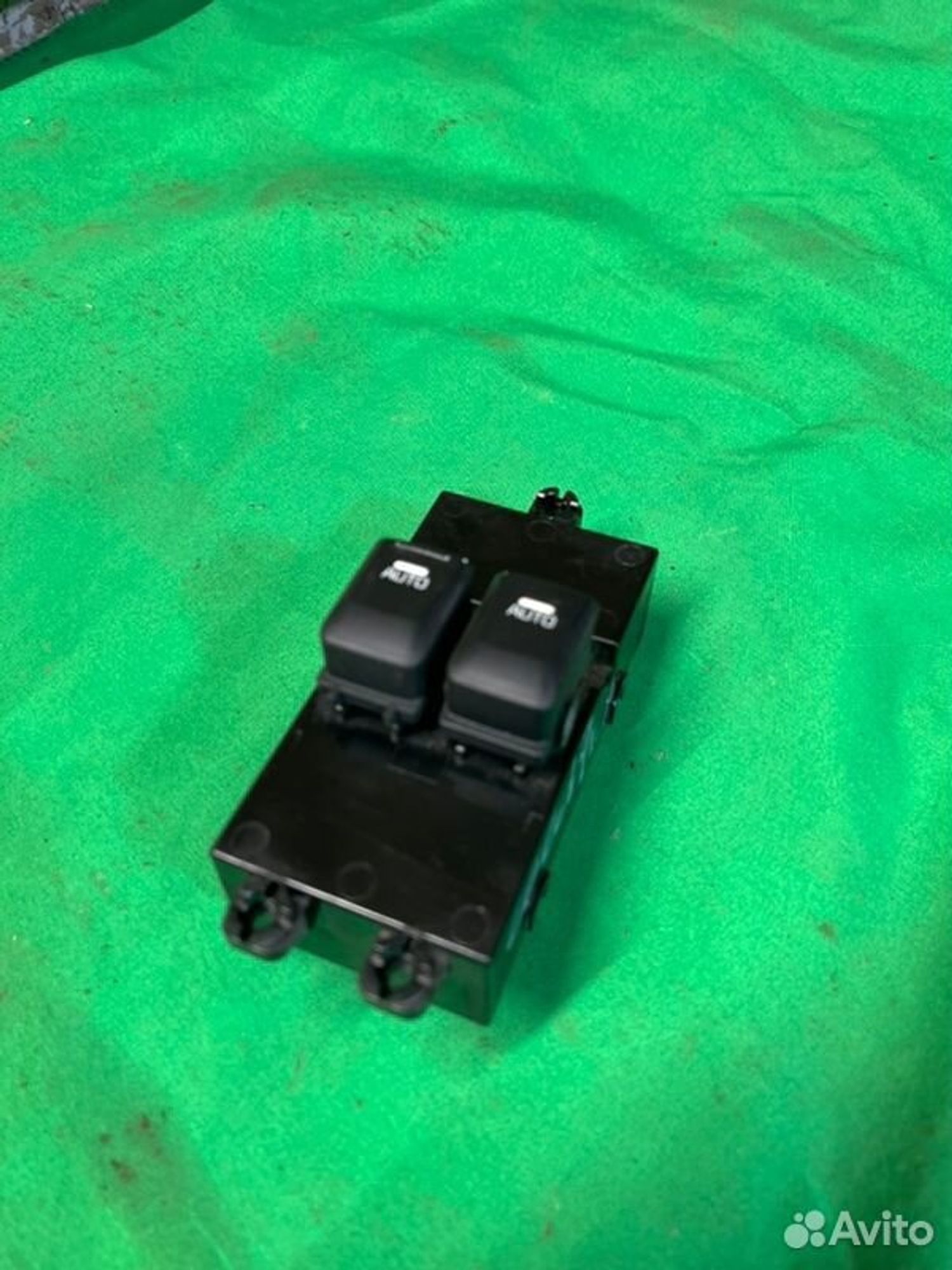 Блок стеклоподъемников передний левый Kia Ceed JD, 2000 рублей, Семиозерка