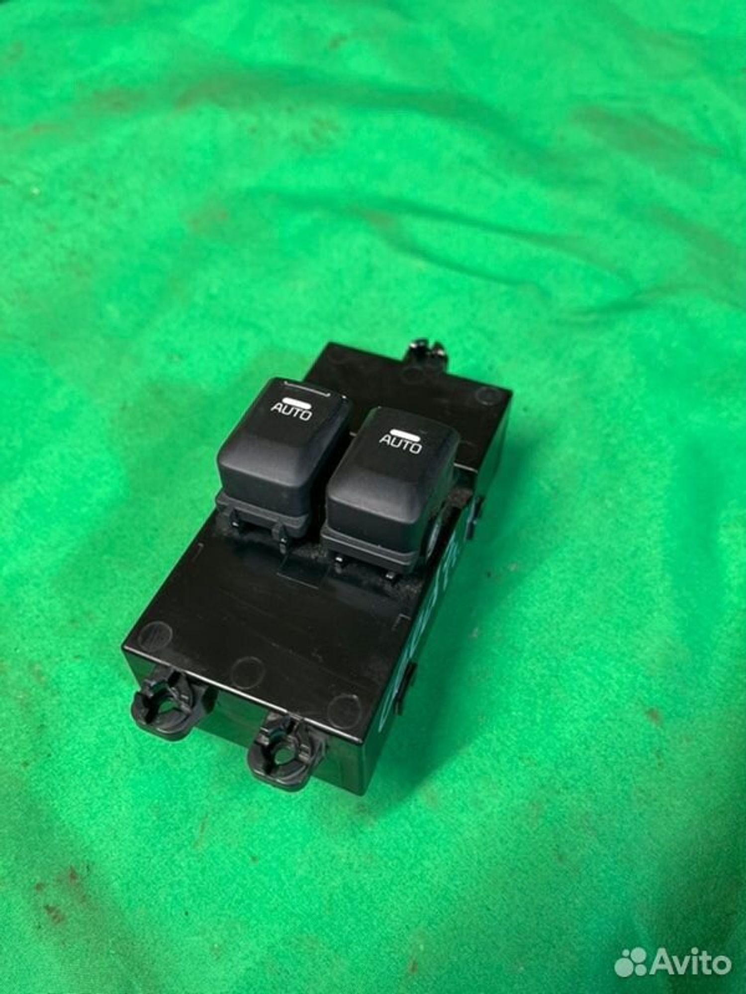 Блок стеклоподъемников передний левый Kia Ceed JD, 2000 рублей, Семиозерка