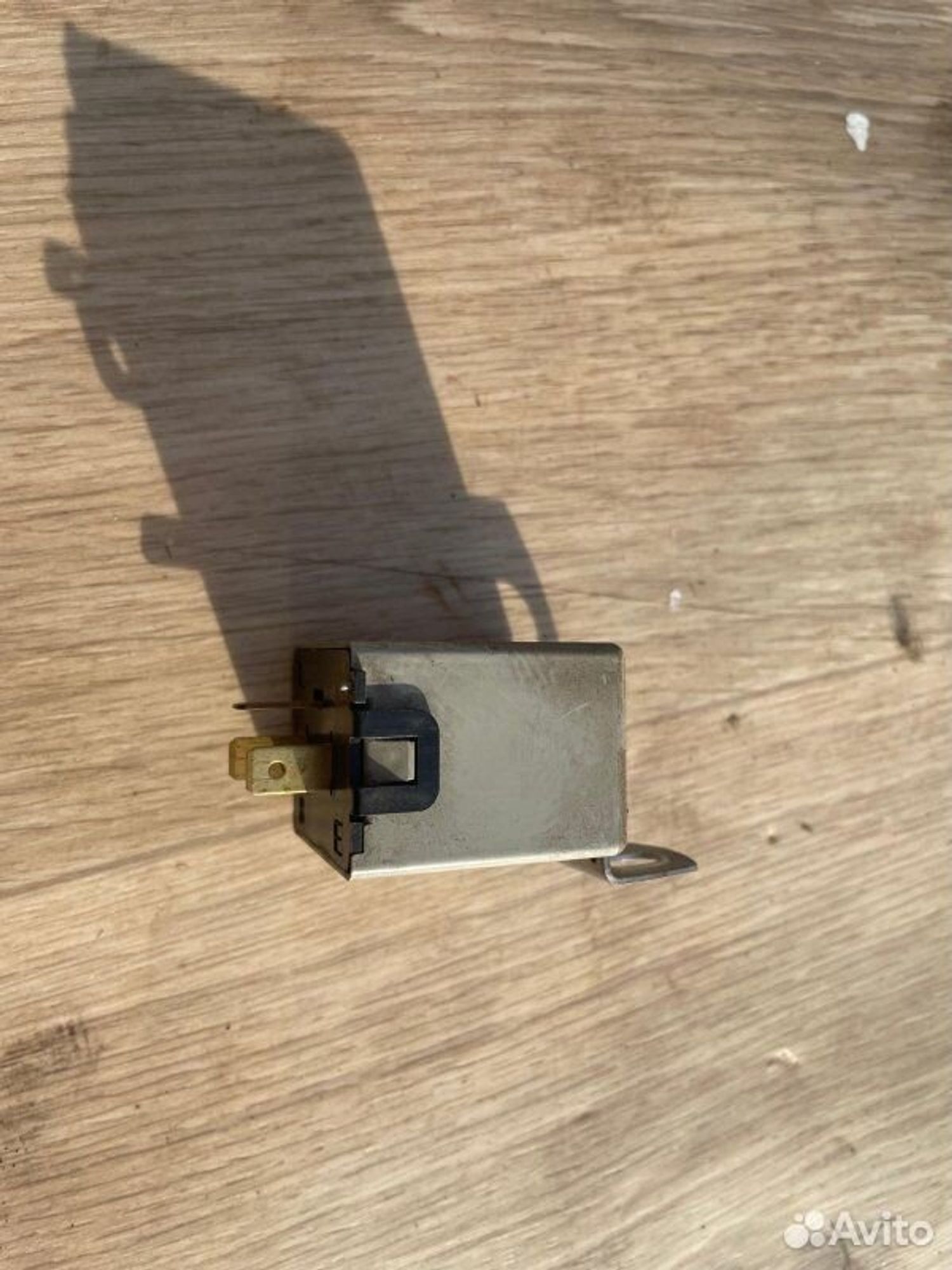 Реле звукового сигнала Mitsubishi Pajero 6G72 1993, 600 рублей, Семиозерка