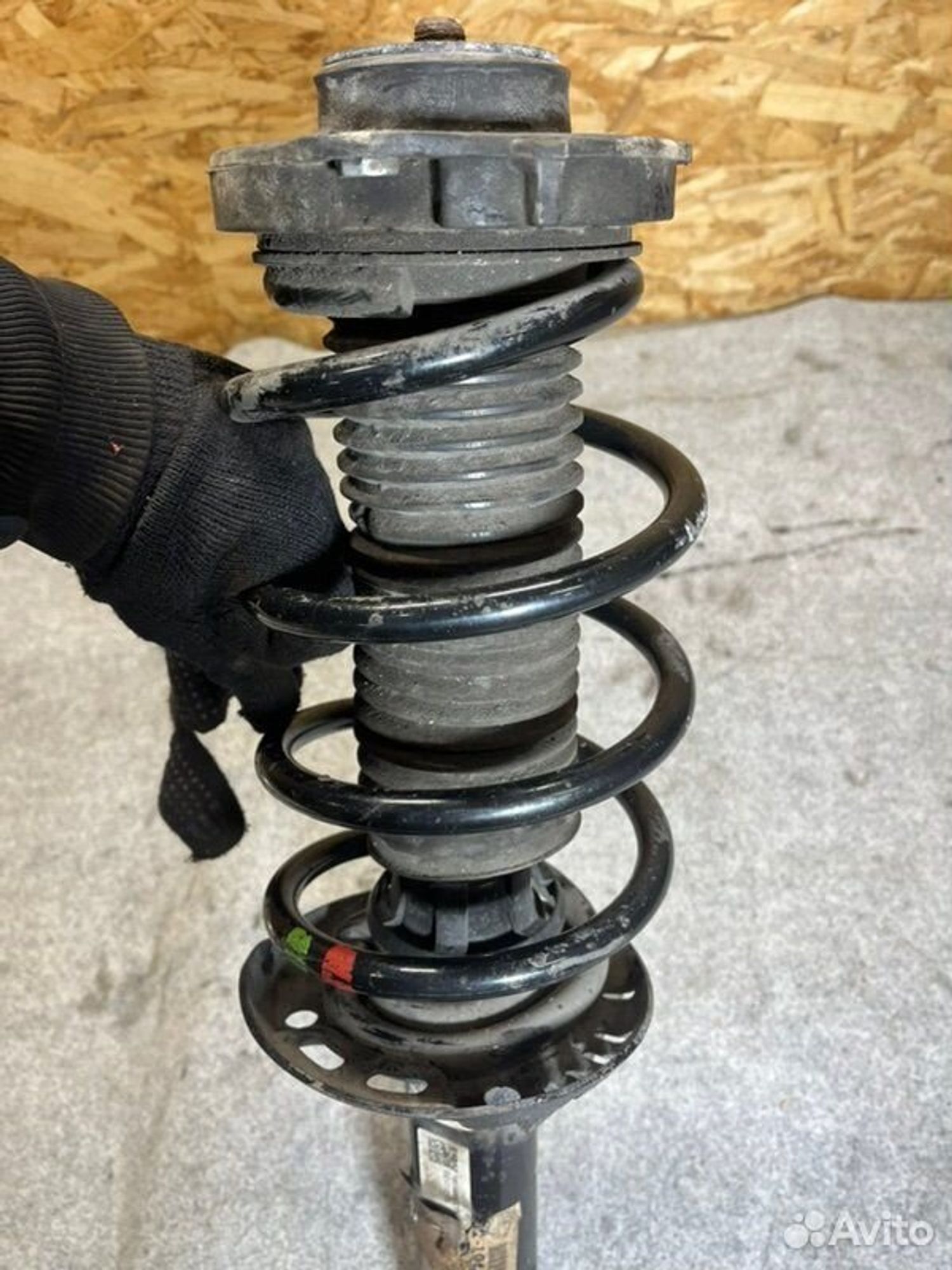 Стойка подвески передняя правая Volkswagen Tiguan, 6000 рублей, Семиозерка