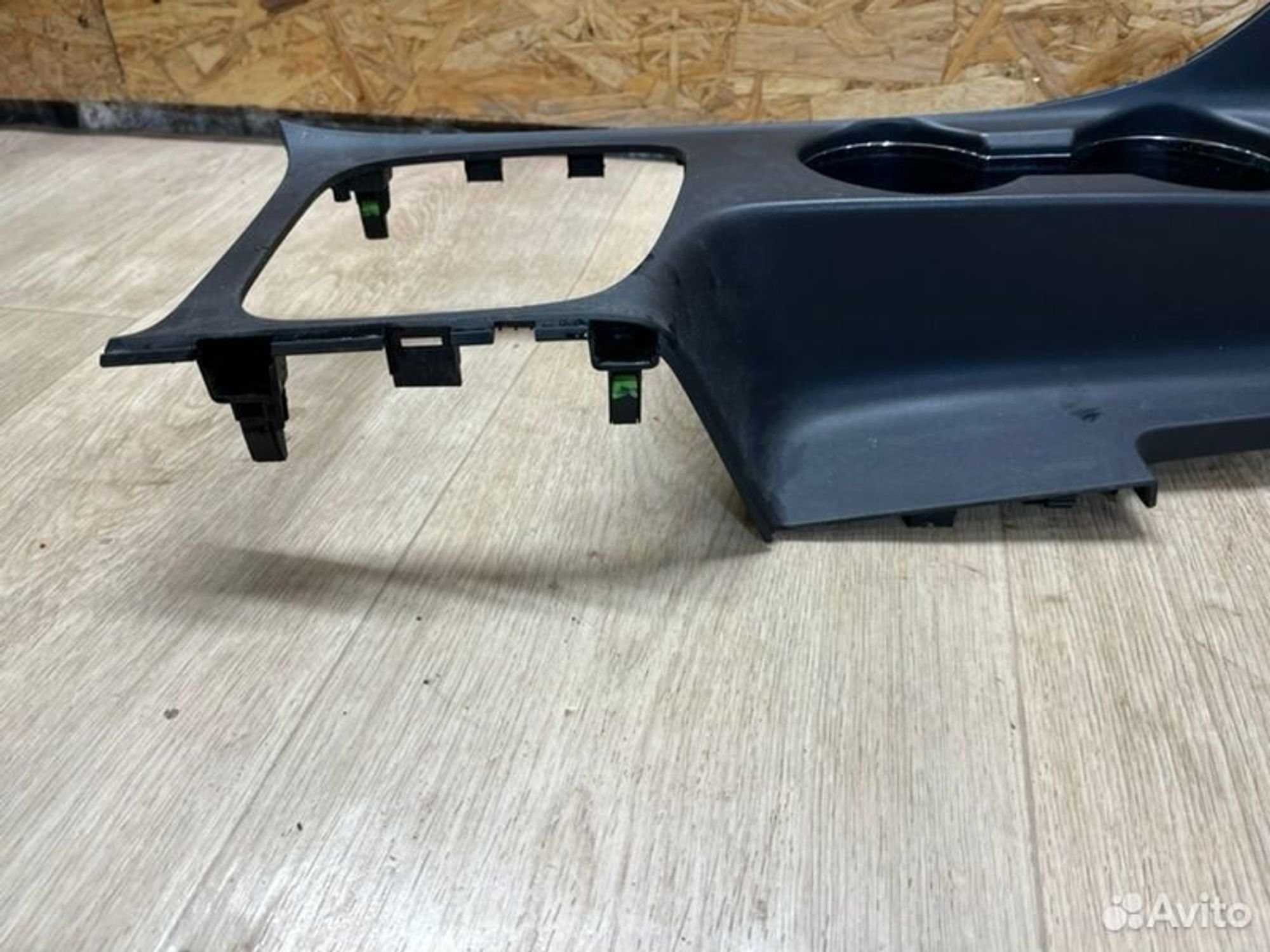 Подстаканник Kia Ceed JD G4FG 2013, 1500 рублей, Семиозерка