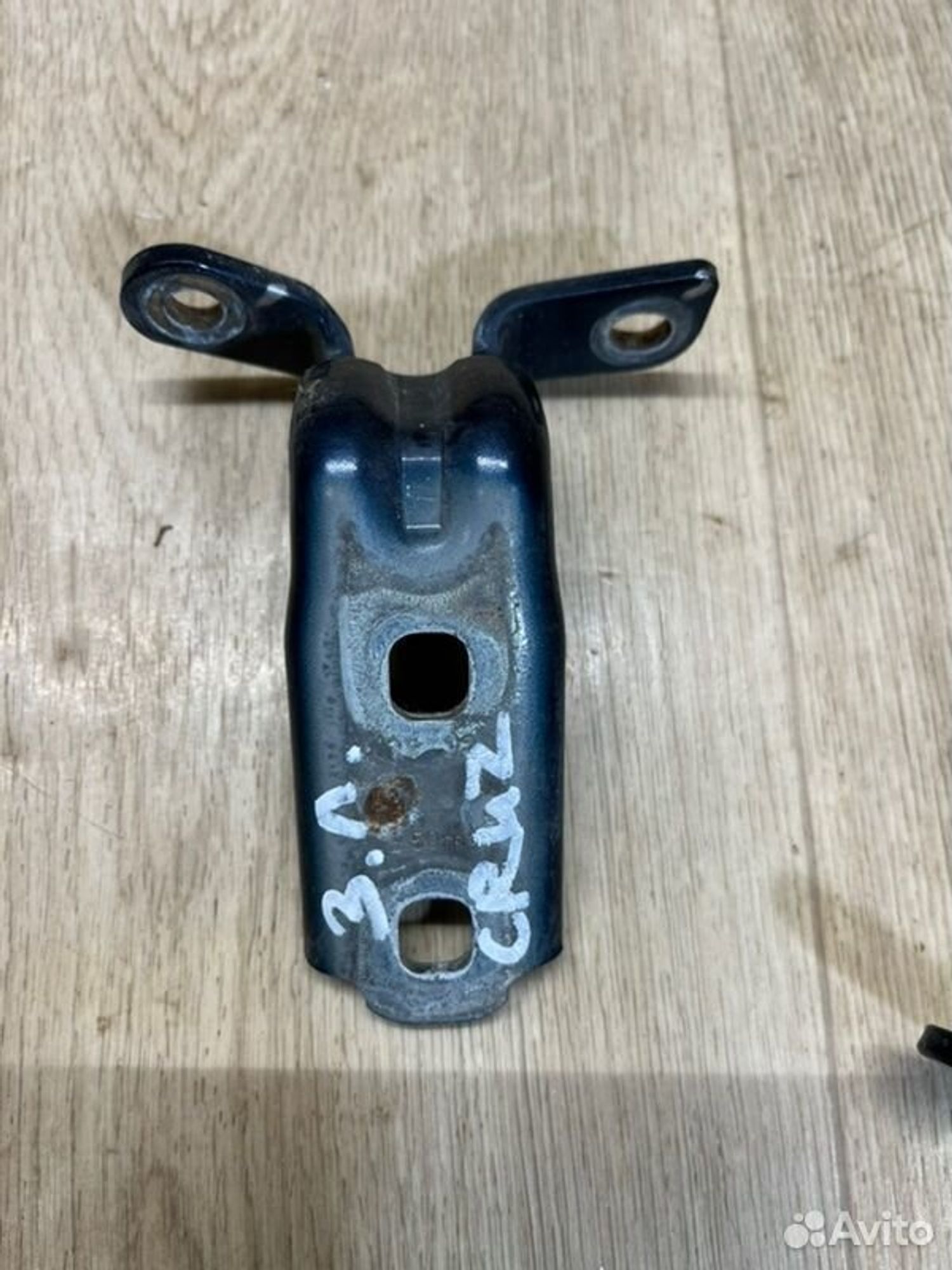 Петля двери задняя левая Chevrolet Cruz J300 F16D3, 1000 рублей, Семиозерка