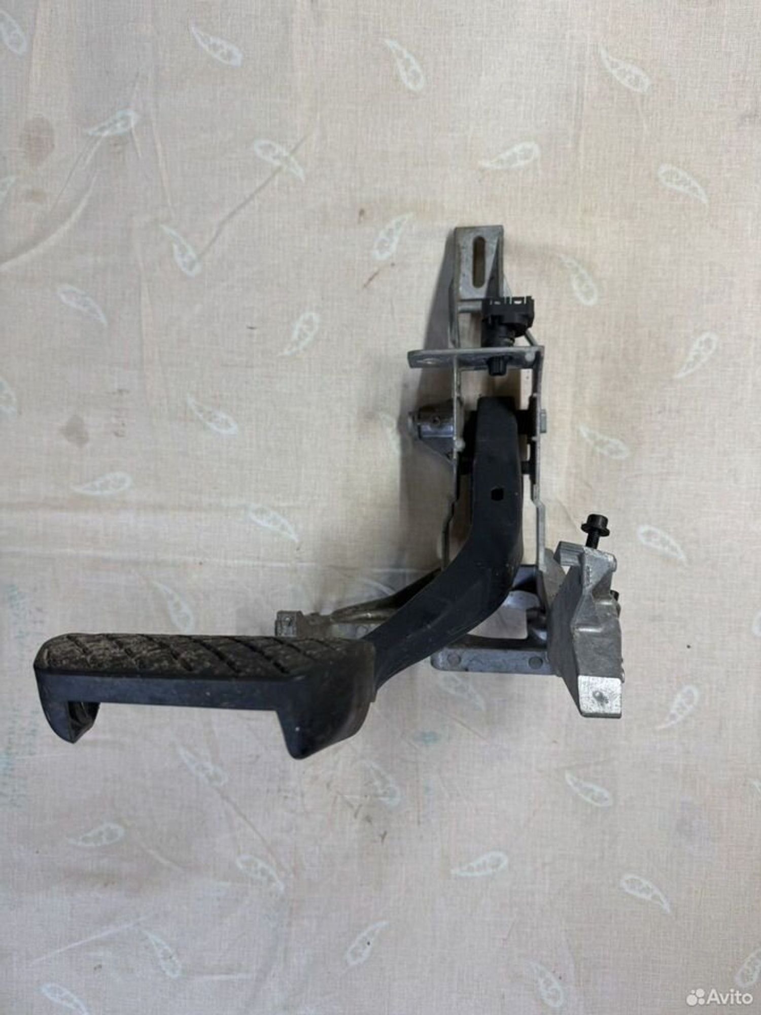 Педаль тормоза Audi A4 B7, 1500 рублей, Семиозерка