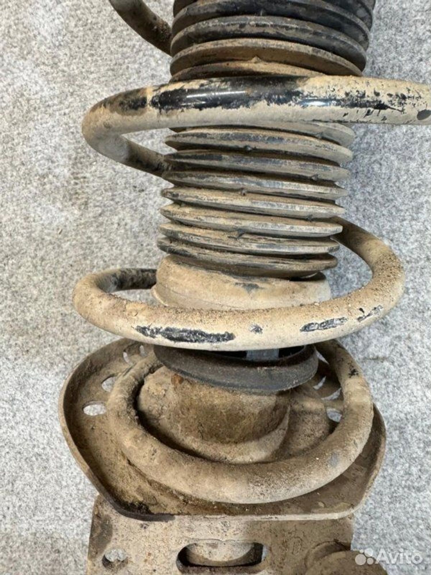 Стойка подвески передняя левая Volkswagen Polo CFN, 3000 рублей, Семиозерка