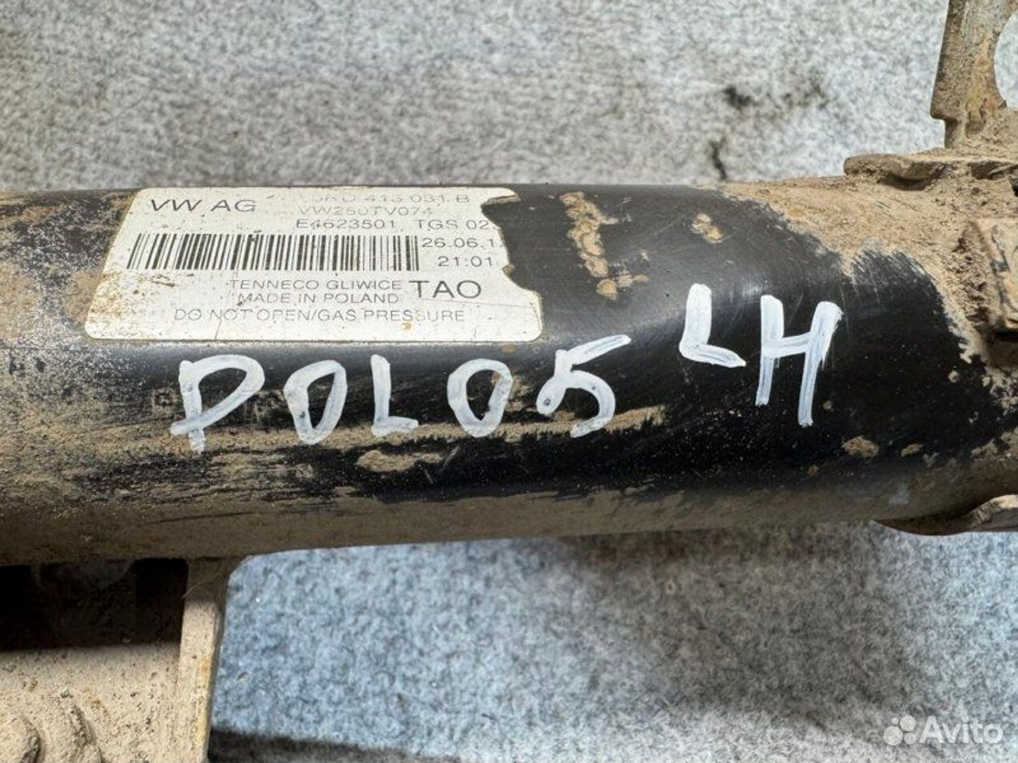 Стойка подвески передняя левая Volkswagen Polo CFN, 3000 рублей, Семиозерка