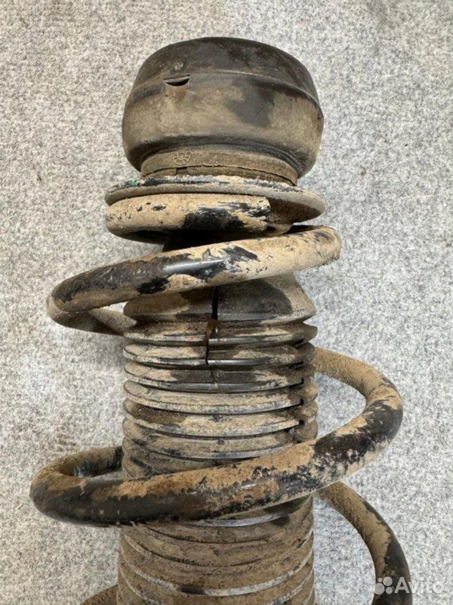 Стойка подвески передняя левая Volkswagen Polo CFN, 3000 рублей, Семиозерка