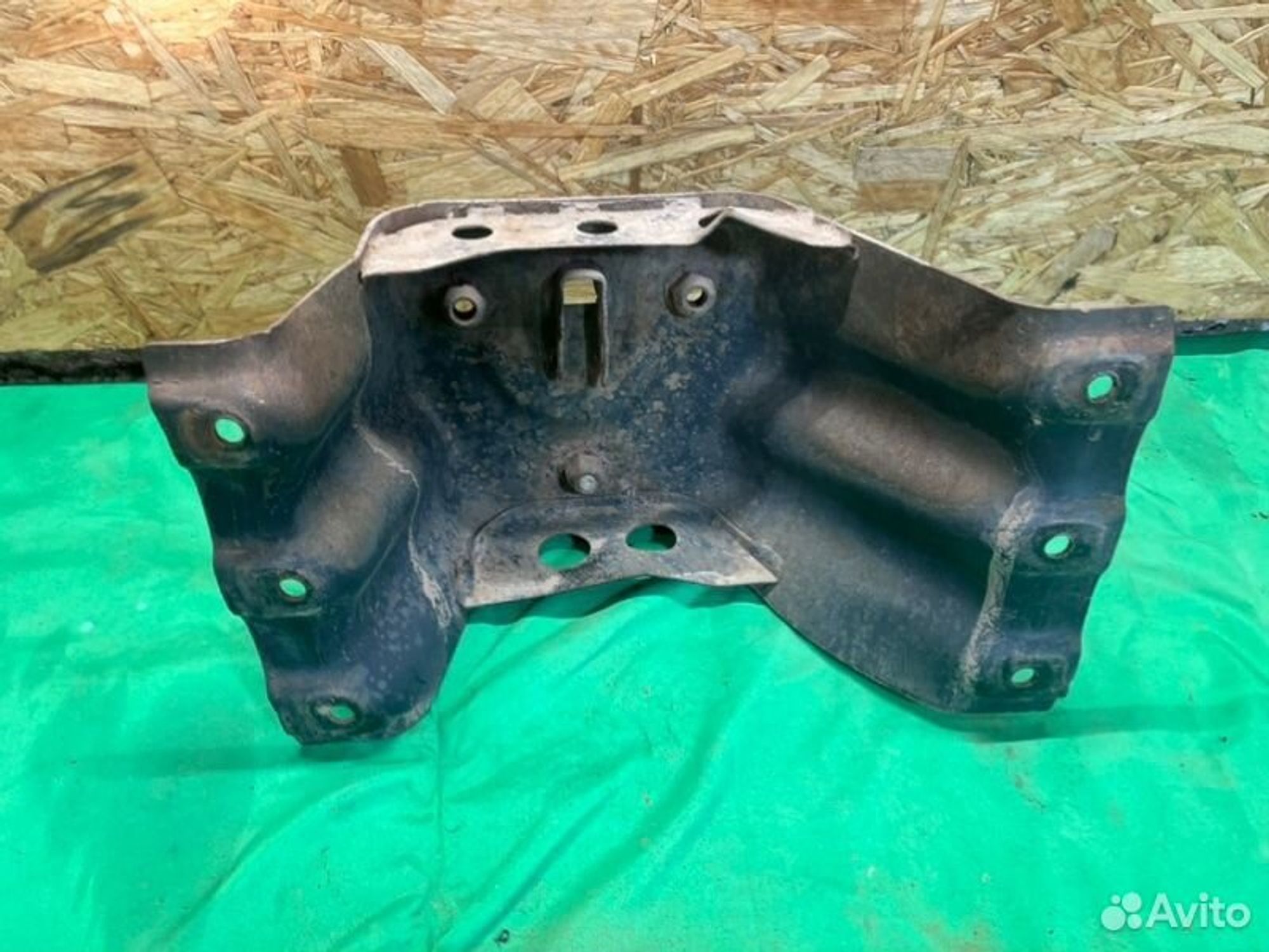 Крепление запасного колеса Mitsubishi Pajero 6G72, 2000 рублей, Семиозерка