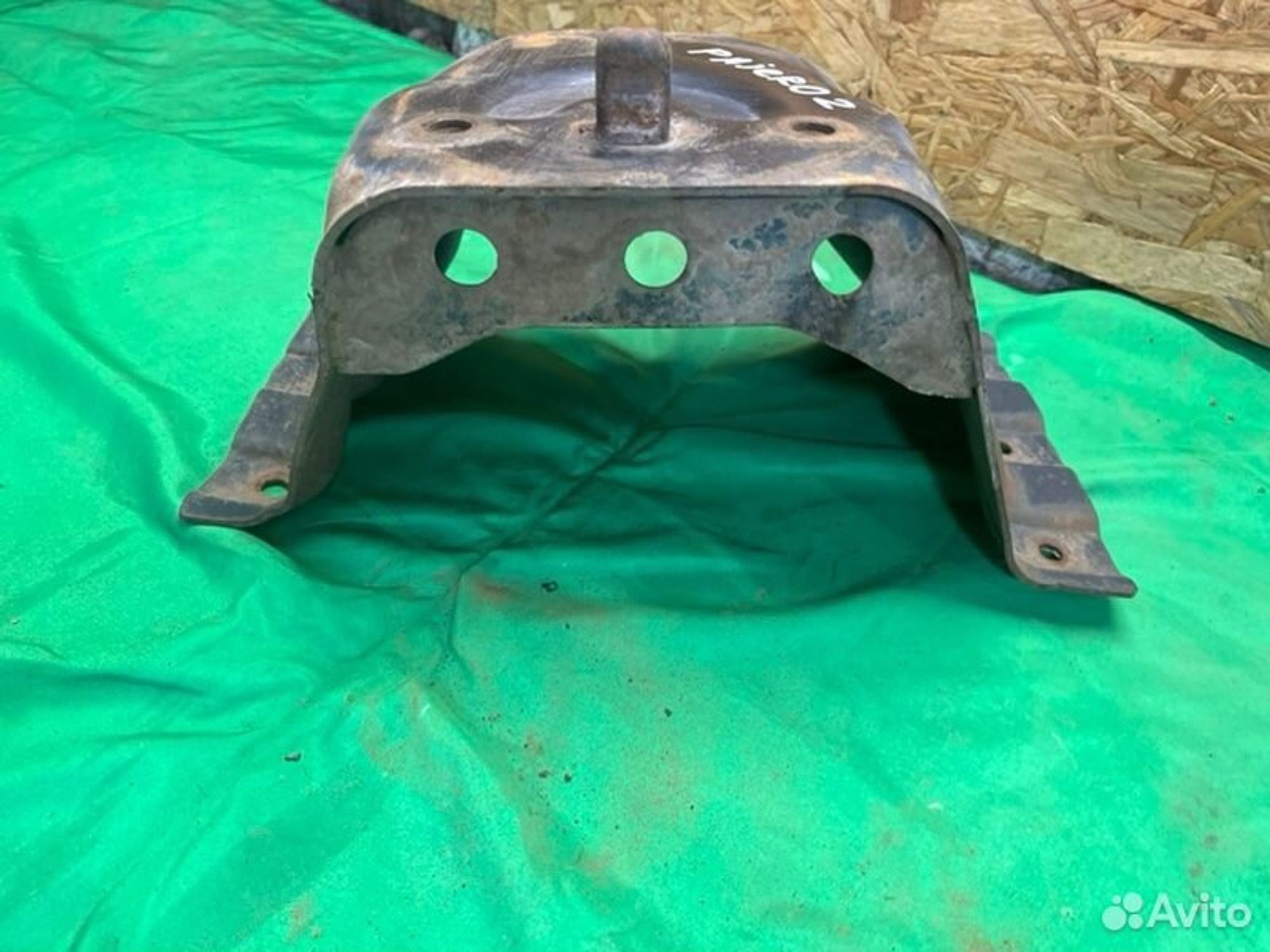 Крепление запасного колеса Mitsubishi Pajero 6G72, 2000 рублей, Семиозерка