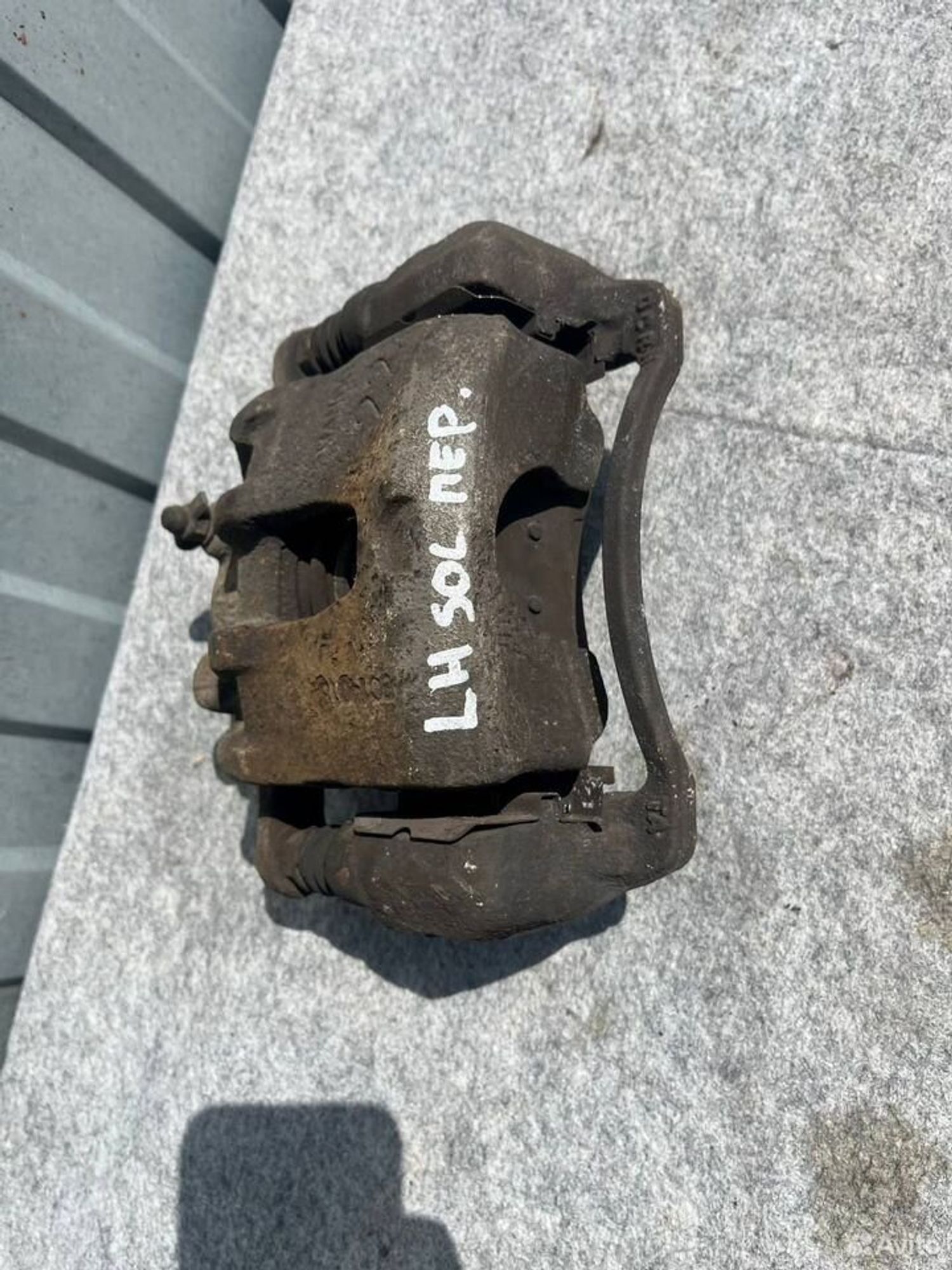 Суппорт передний левый Hyundai Solaris 1, 2000 рублей, Семиозерка