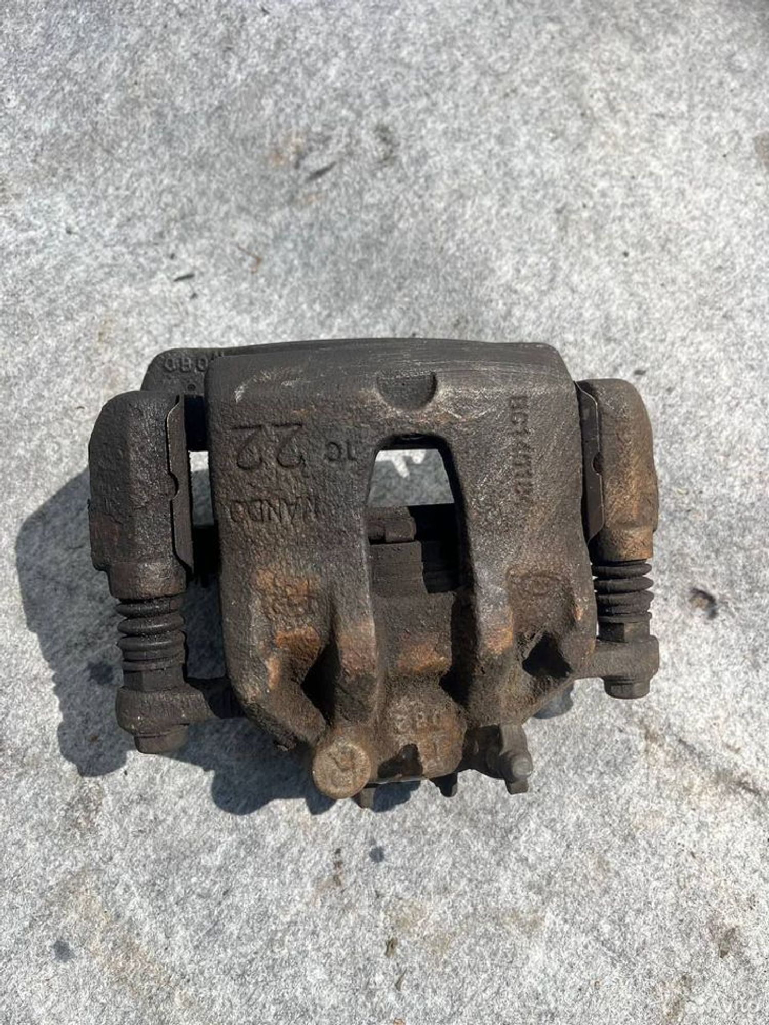 Суппорт передний левый Hyundai Solaris 1, 2000 рублей, Семиозерка