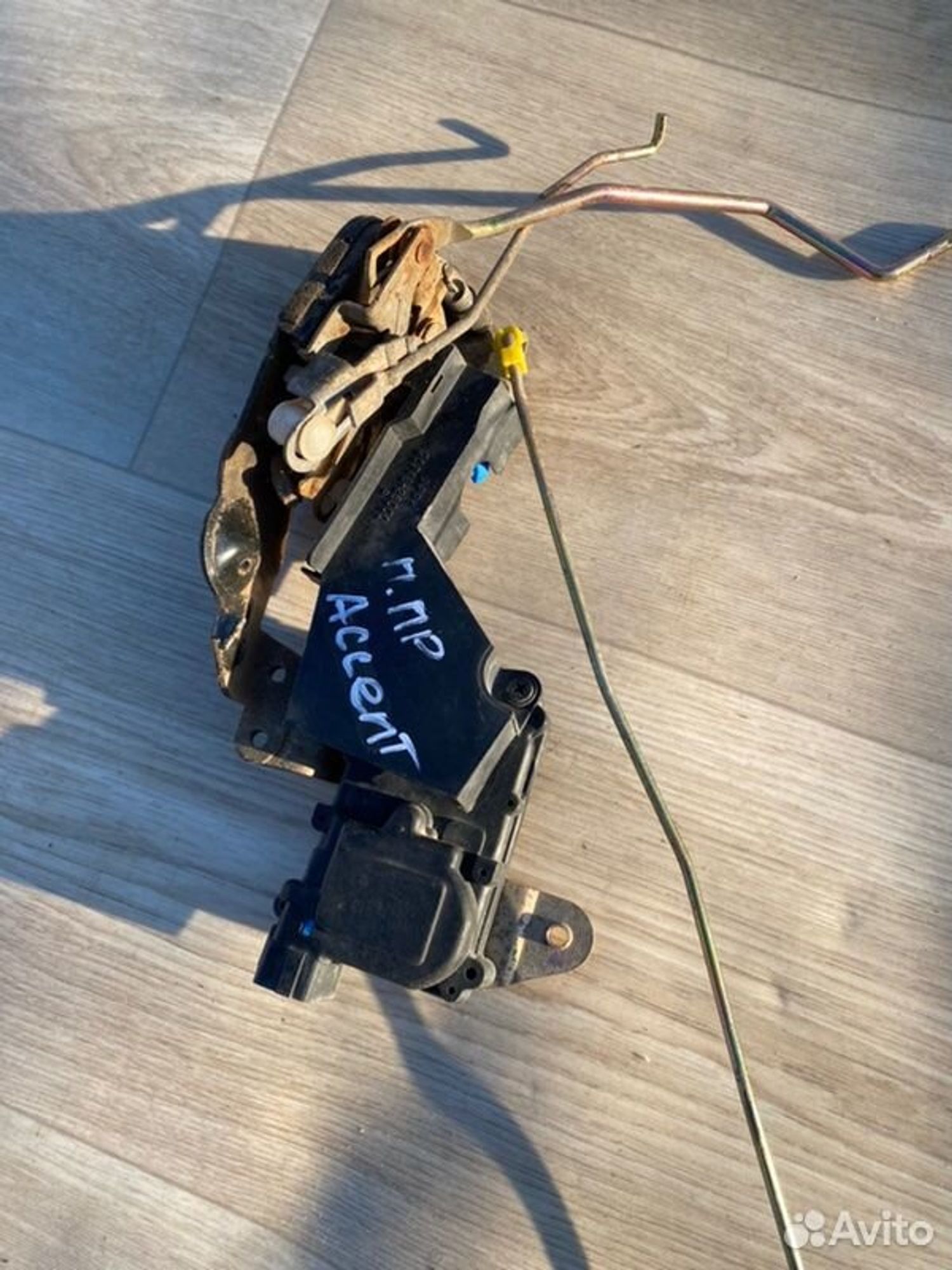 Замок боковой двери передний правый Hyundai Accent, 1500 рублей, Семиозерка