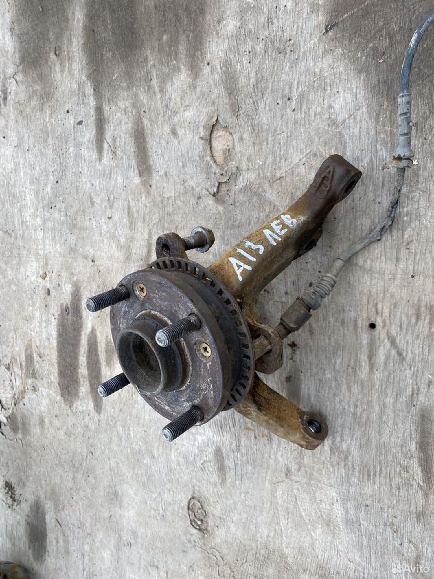 Поворотный кулак ступица левая chery bonus, 1800 рублей, Семиозерка