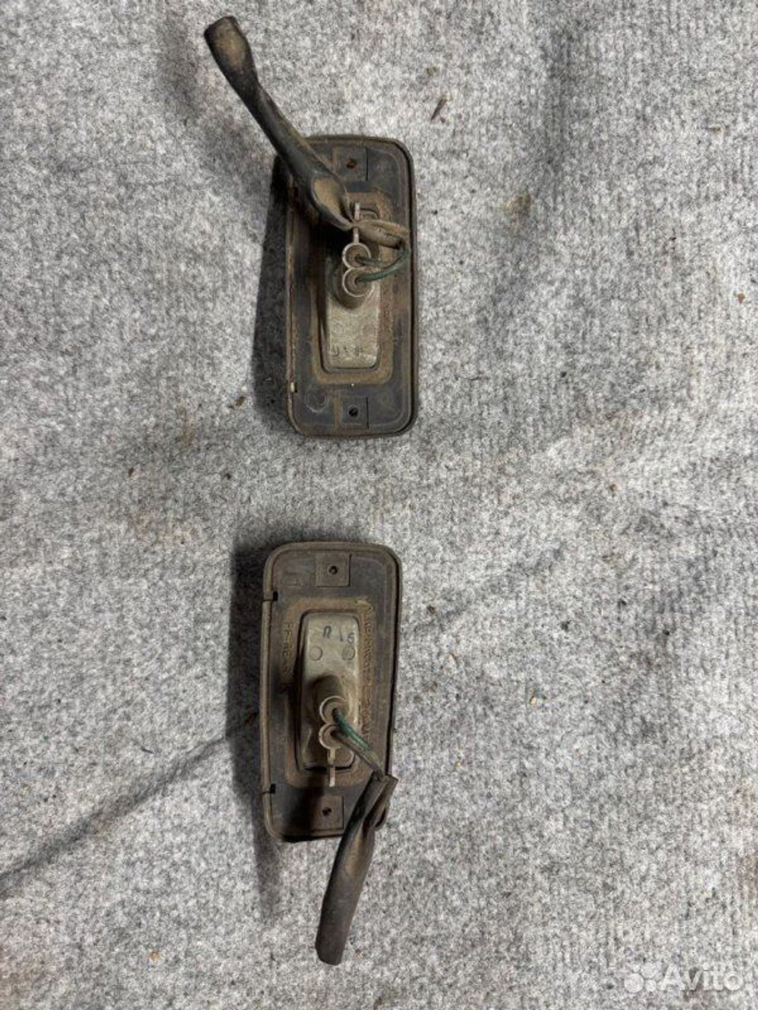 Повторитель поворота в крыло Isuzu Trooper 4JB1, 1000 рублей, Семиозерка