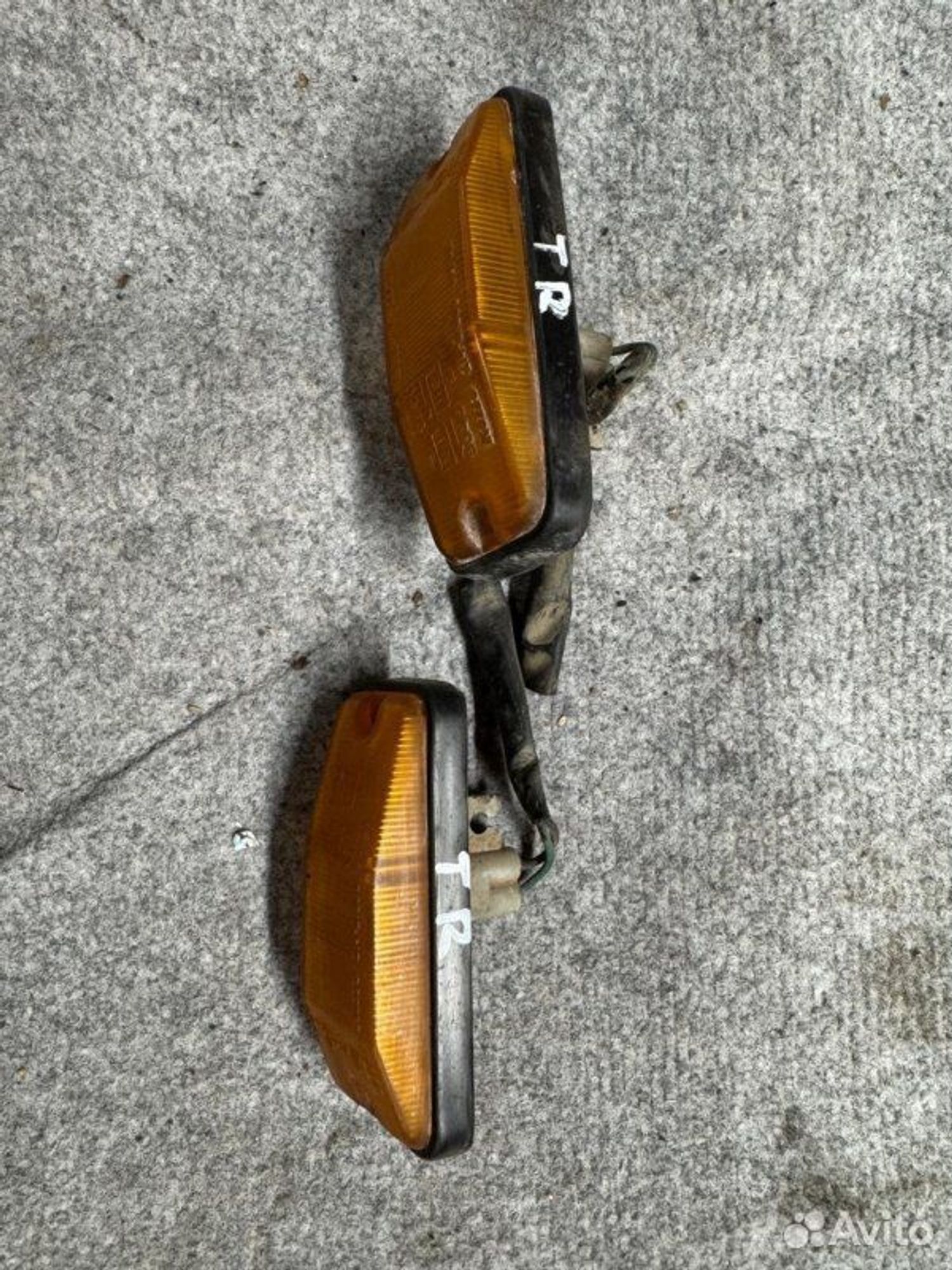 Повторитель поворота в крыло Isuzu Trooper 4JB1, 1000 рублей, Семиозерка