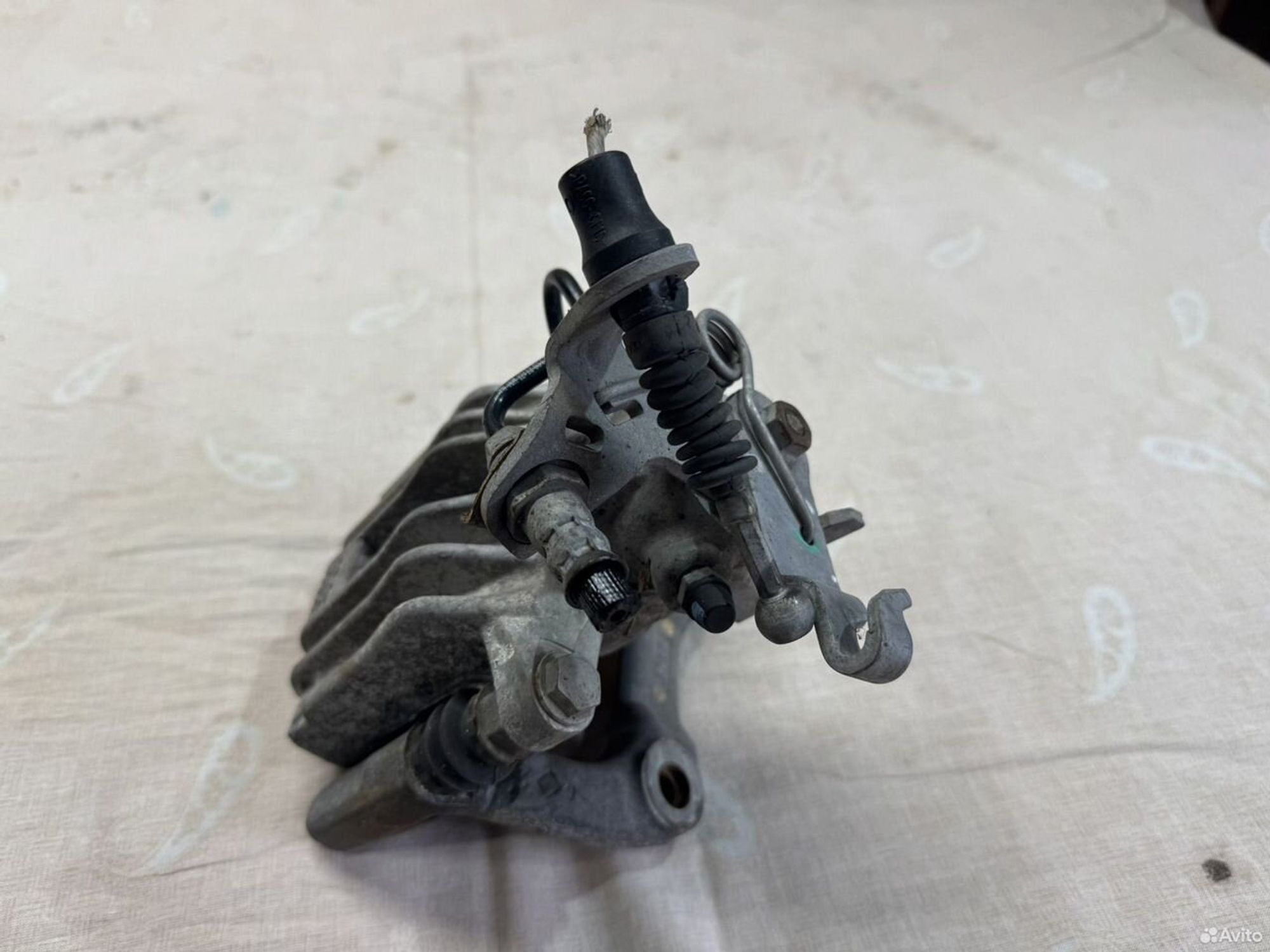 Суппорт тормозной задний Jetta 6, 4100 рублей, Семиозерка