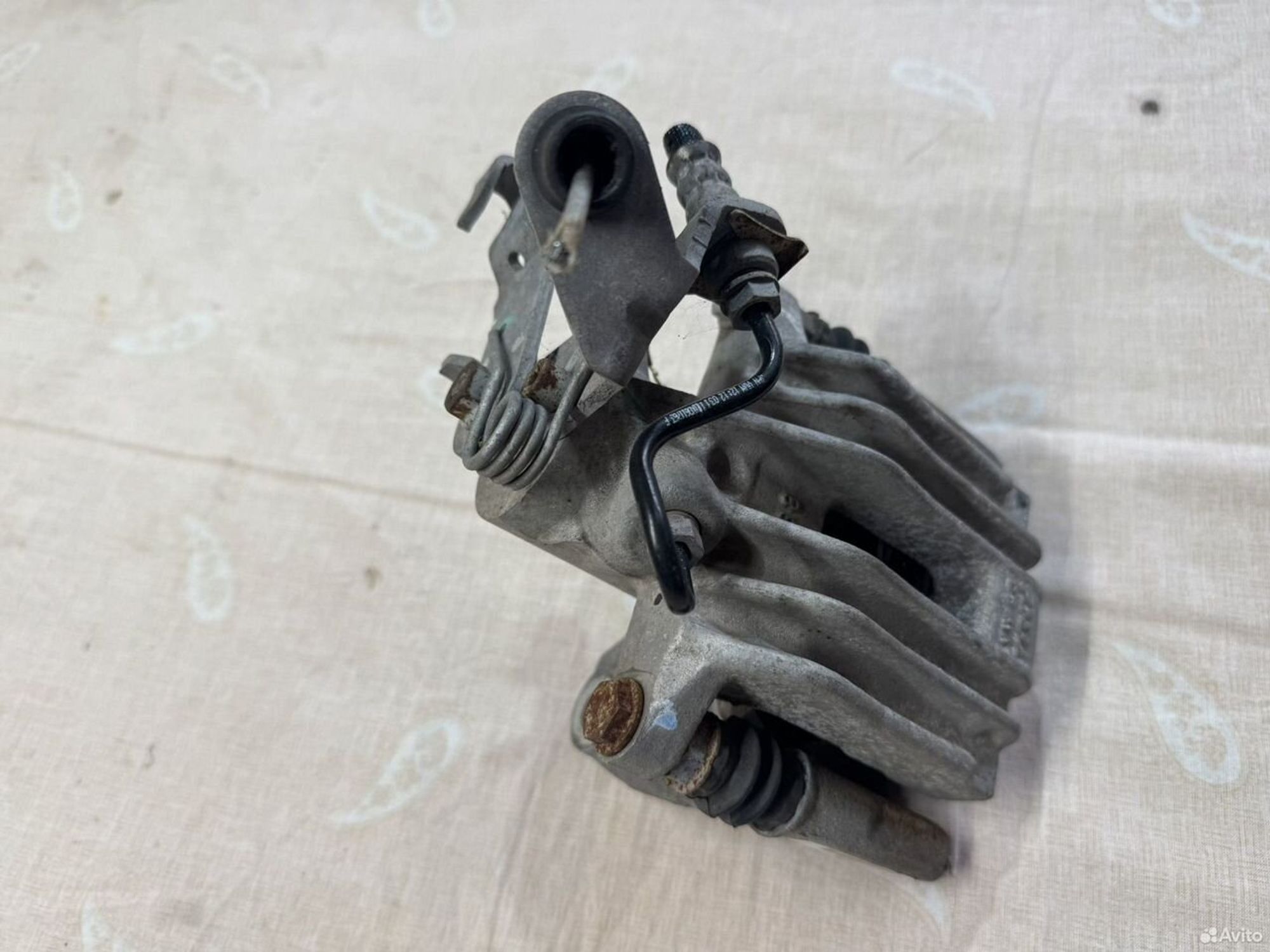 Суппорт тормозной задний Jetta 6, 4100 рублей, Семиозерка