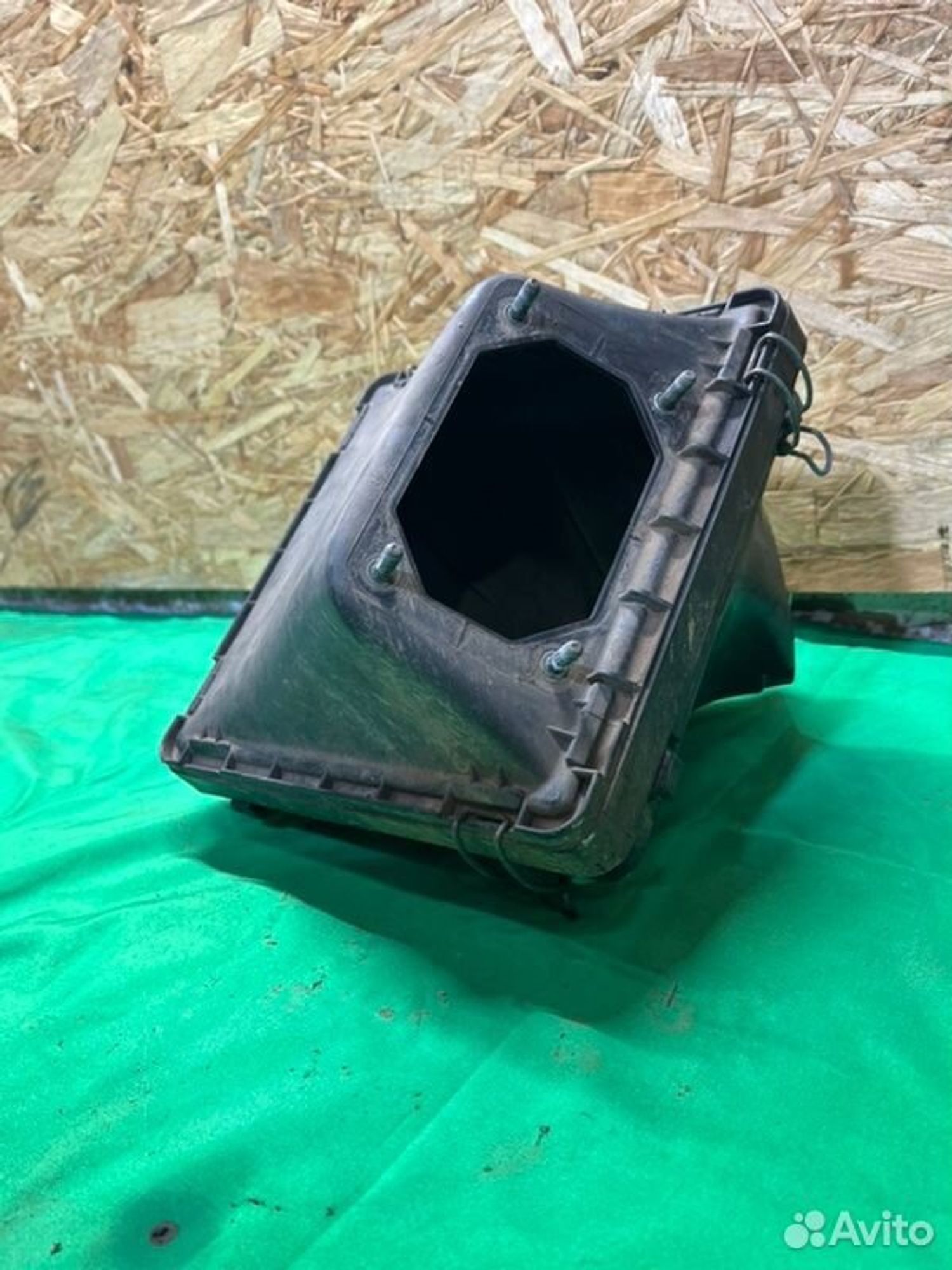 Корпус воздушного фильтра Mitsubishi Pajero 6G72, 1300 рублей, Семиозерка