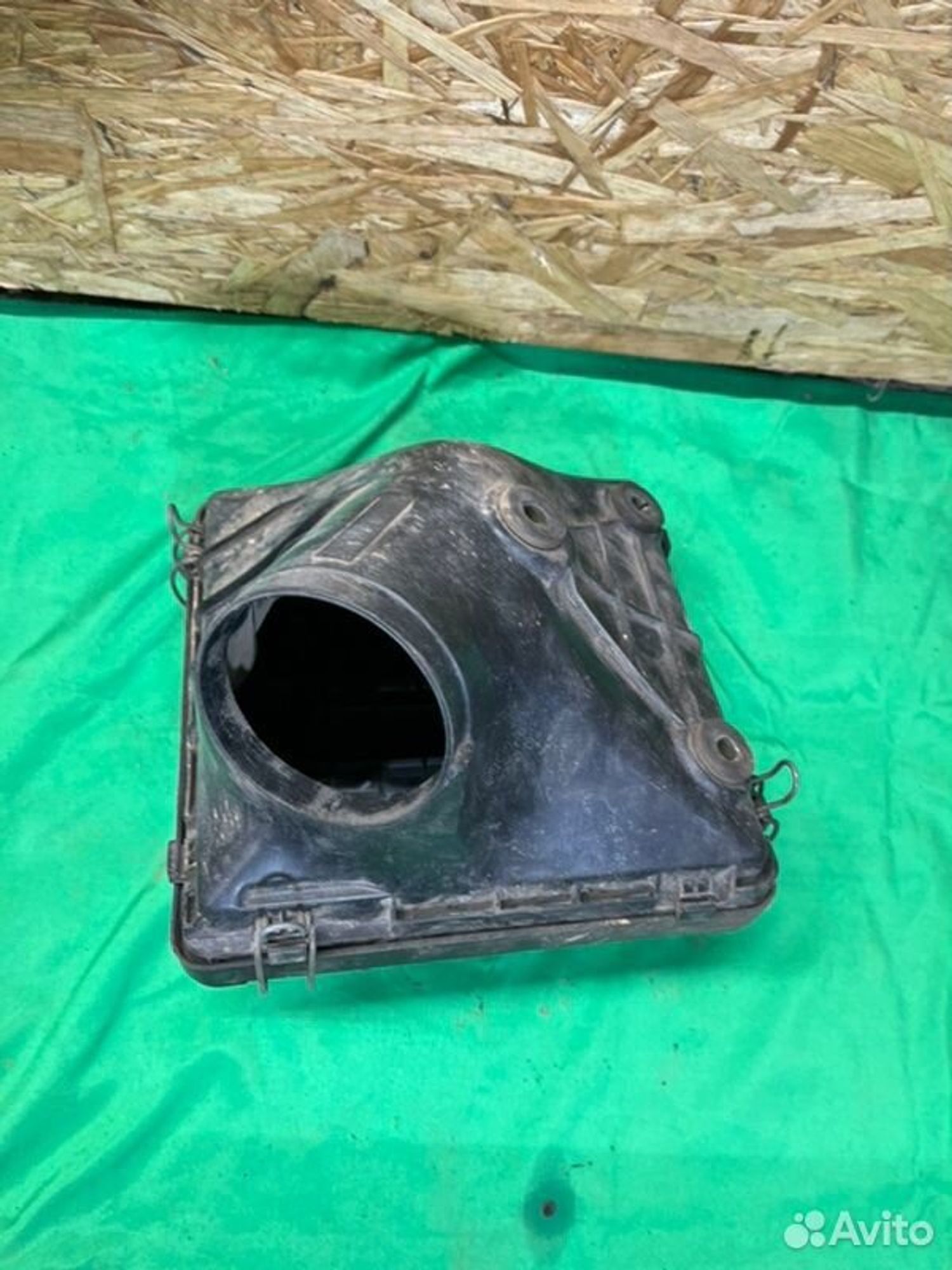 Корпус воздушного фильтра Mitsubishi Pajero 6G72, 1300 рублей, Семиозерка