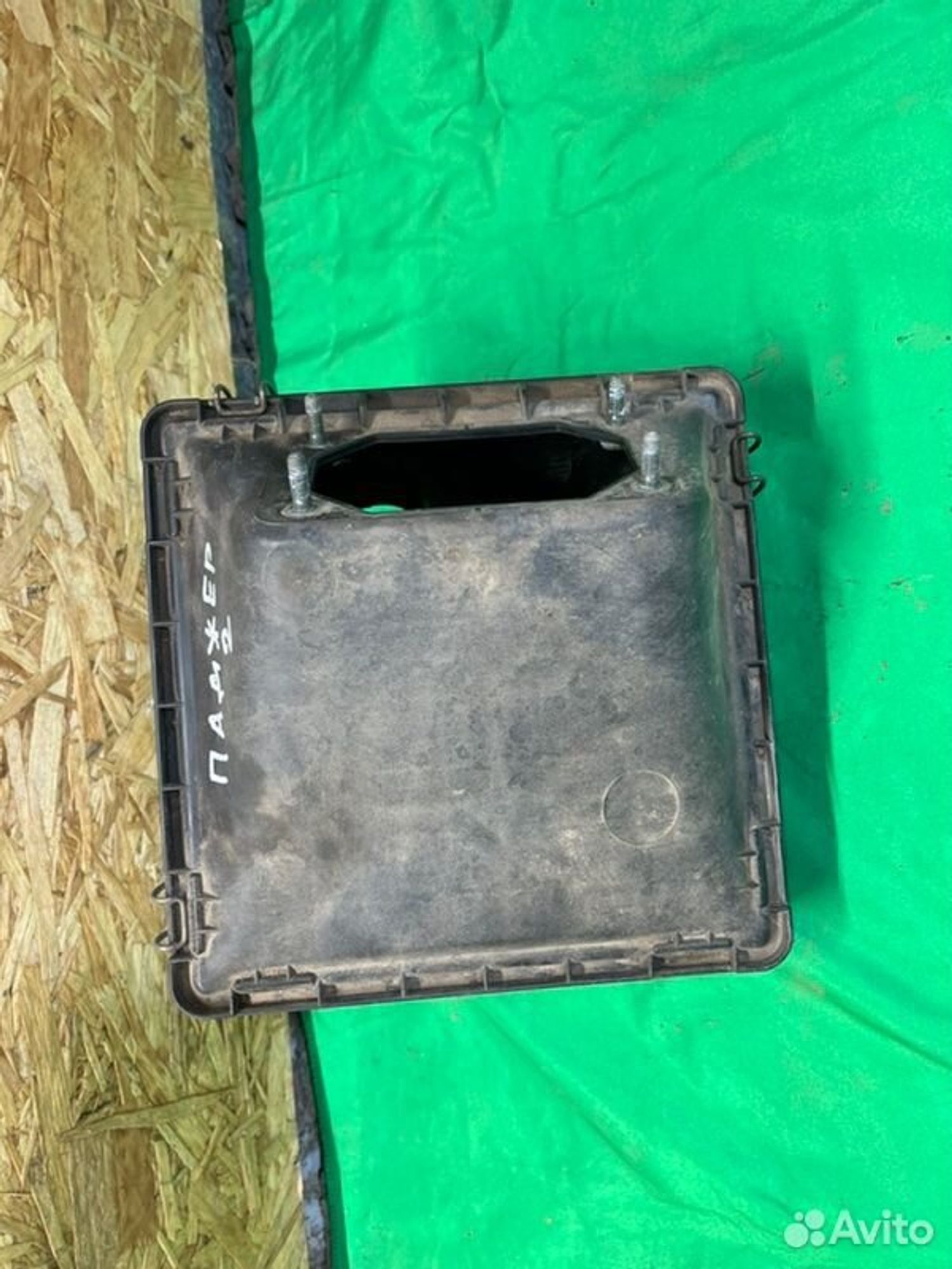 Корпус воздушного фильтра Mitsubishi Pajero 6G72, 1300 рублей, Семиозерка