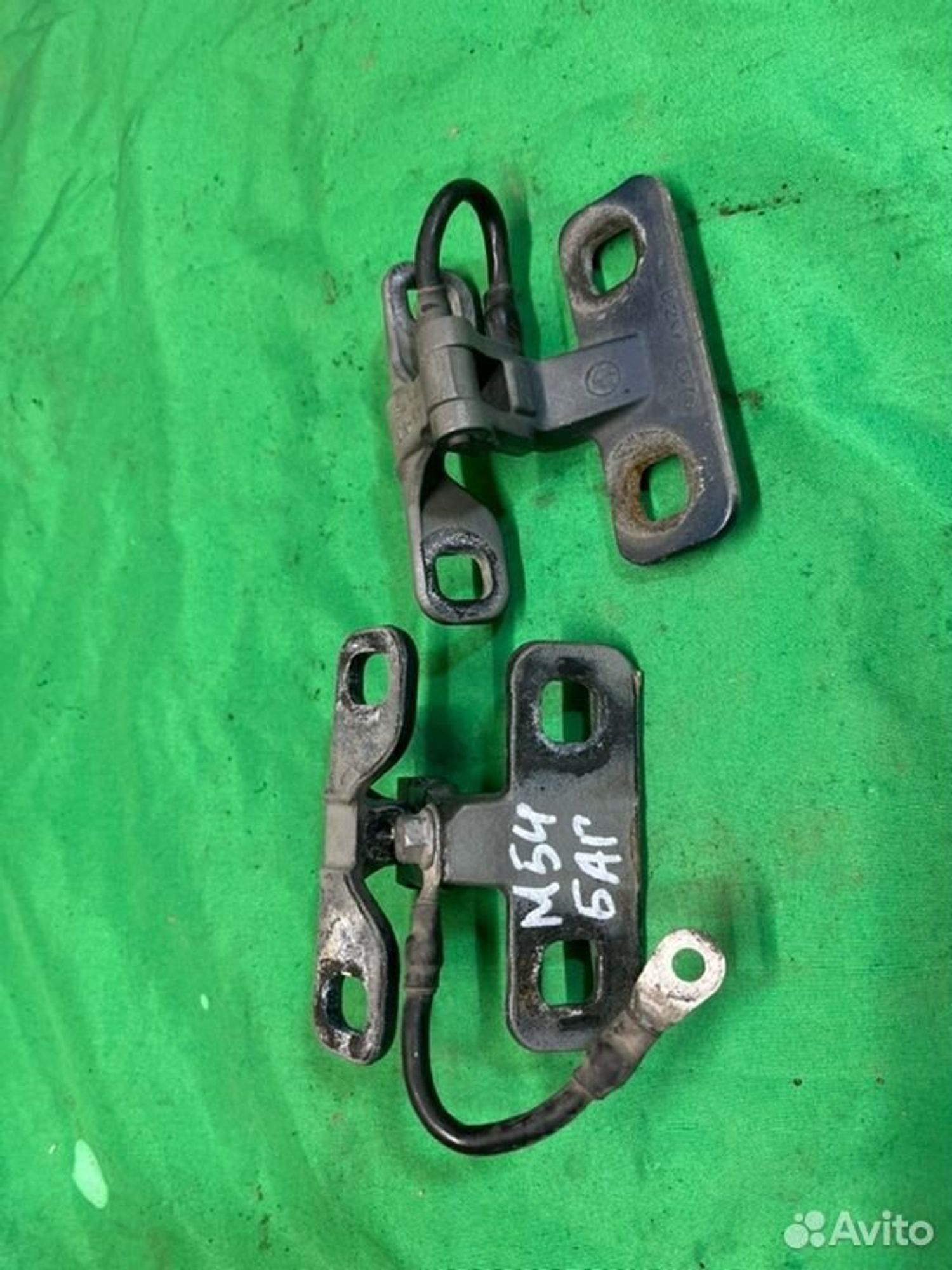 Петля крышки багажника Bmw X5 E53 M54B30 2002, 1050 рублей, Семиозерка