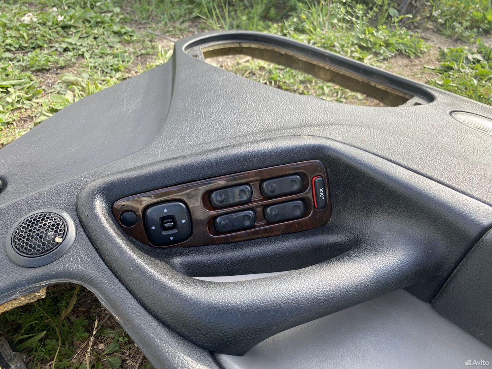 Обшивка двери левая передняя mazda миления, 1500 рублей, Семиозерка